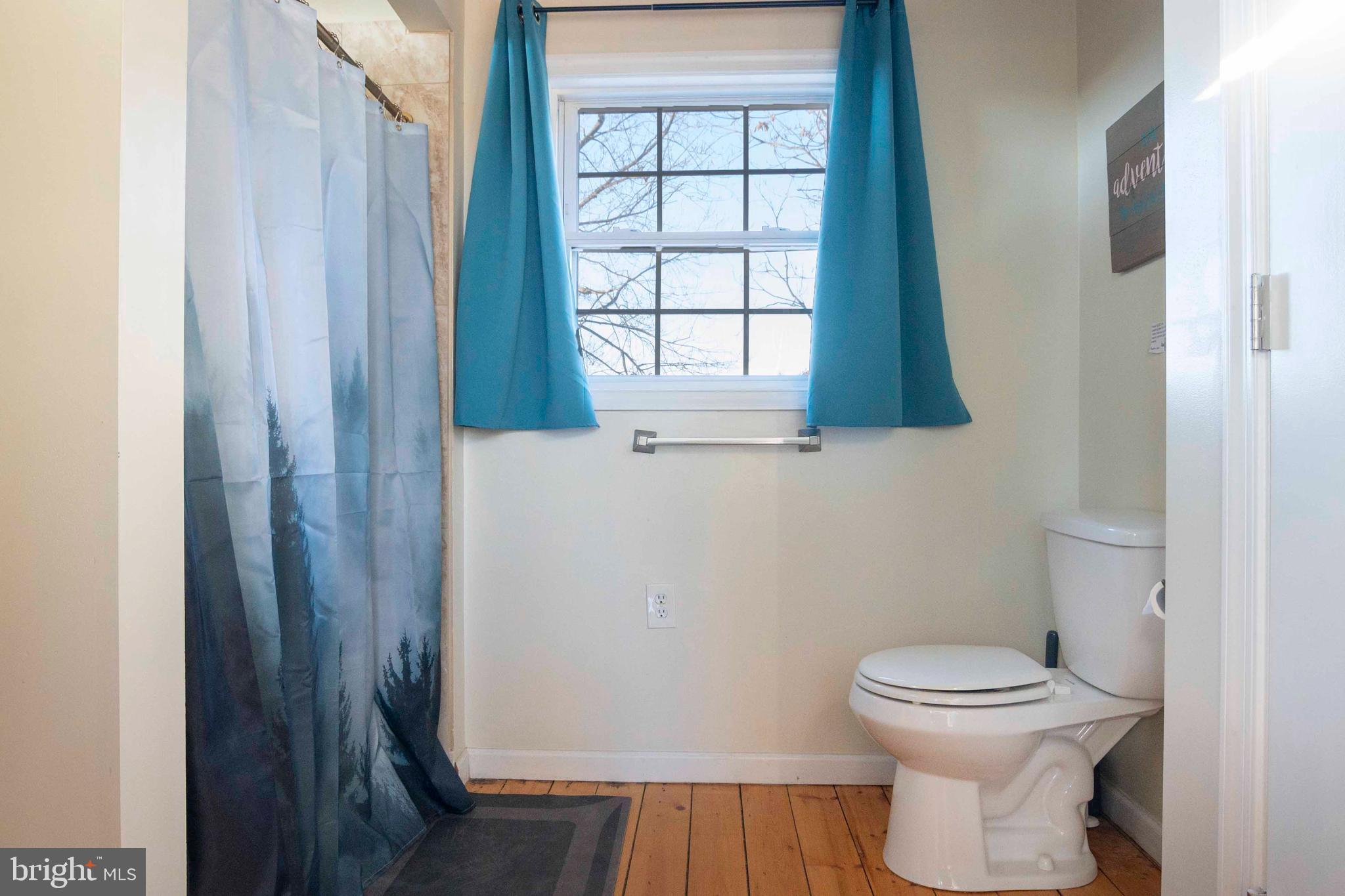 KEYES FERRY ACRES - Residential