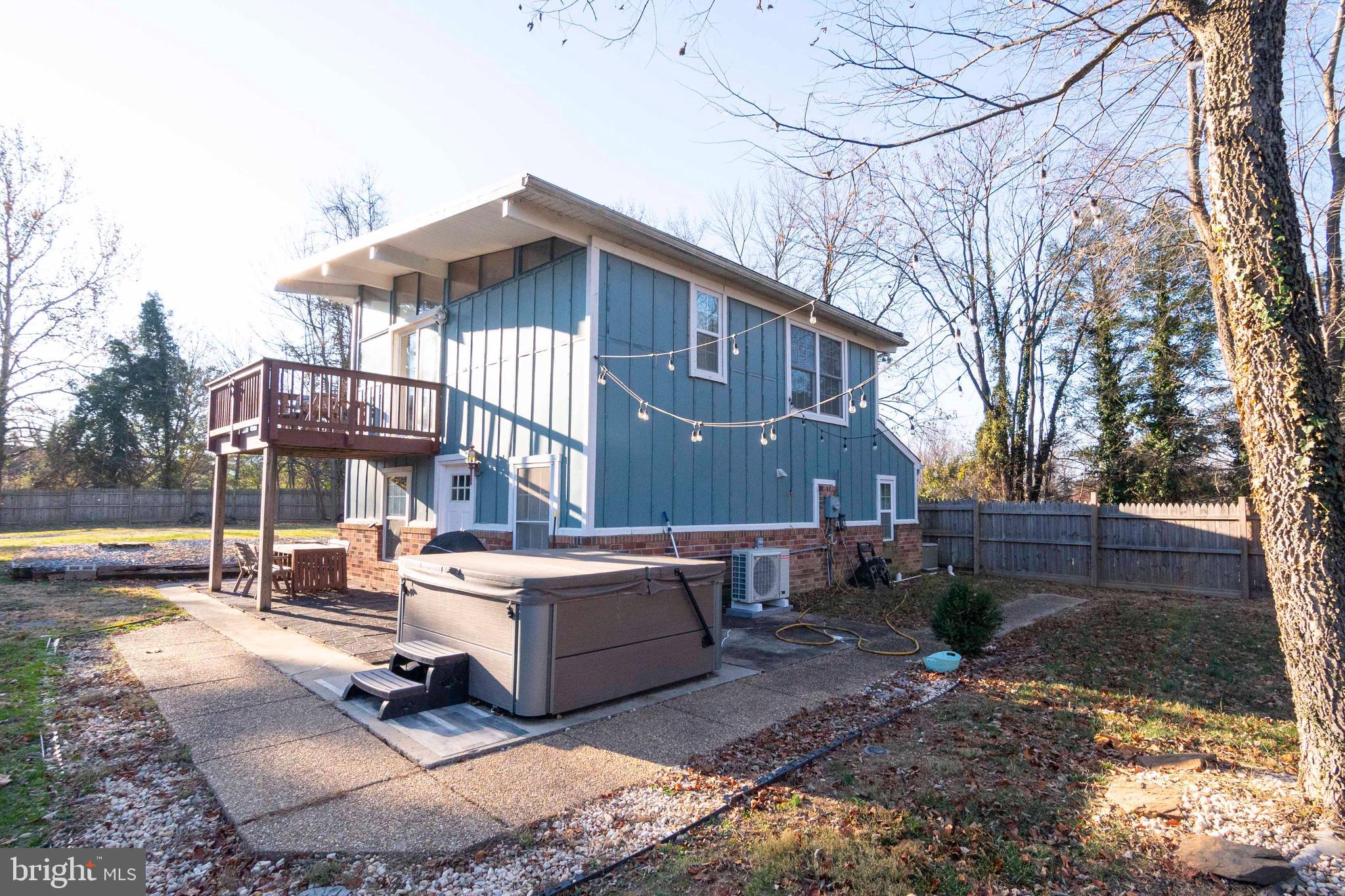 KEYES FERRY ACRES - Residential