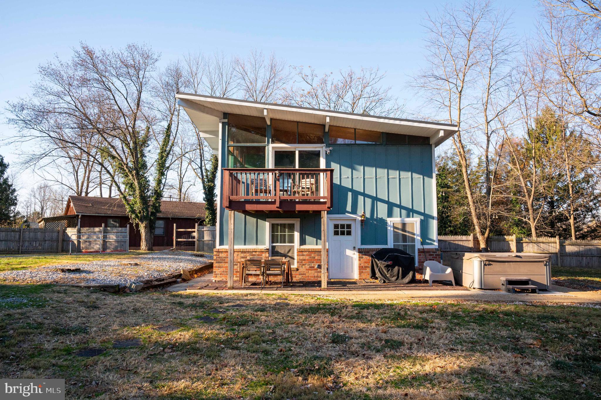 KEYES FERRY ACRES - Residential