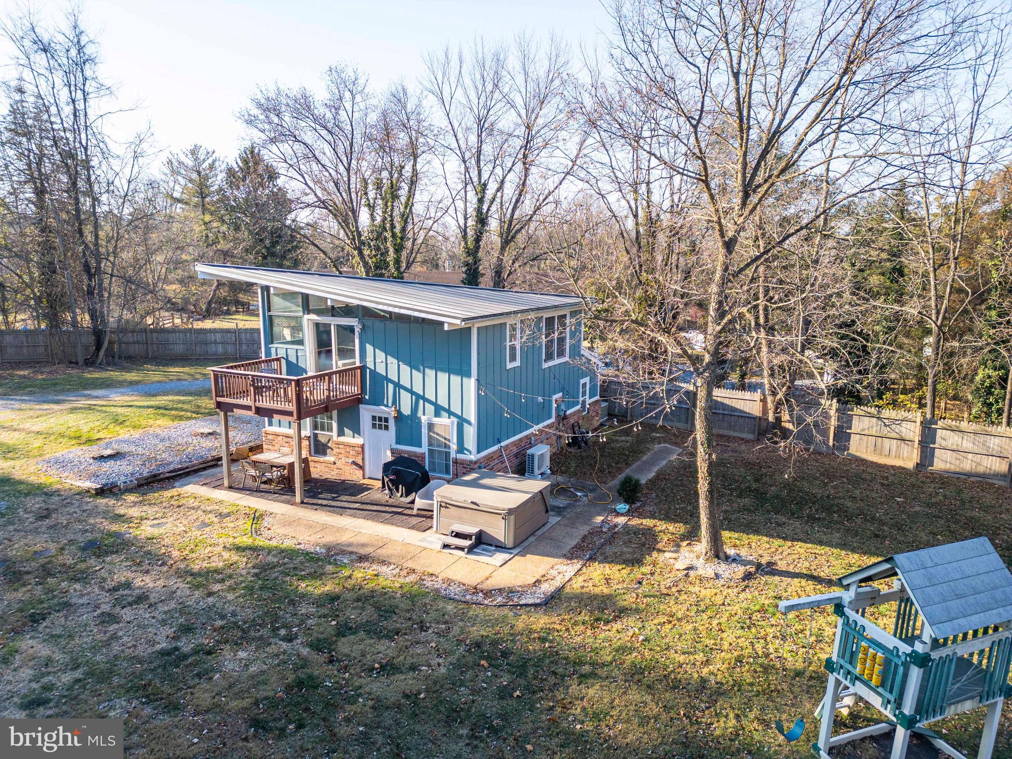 KEYES FERRY ACRES - Residential