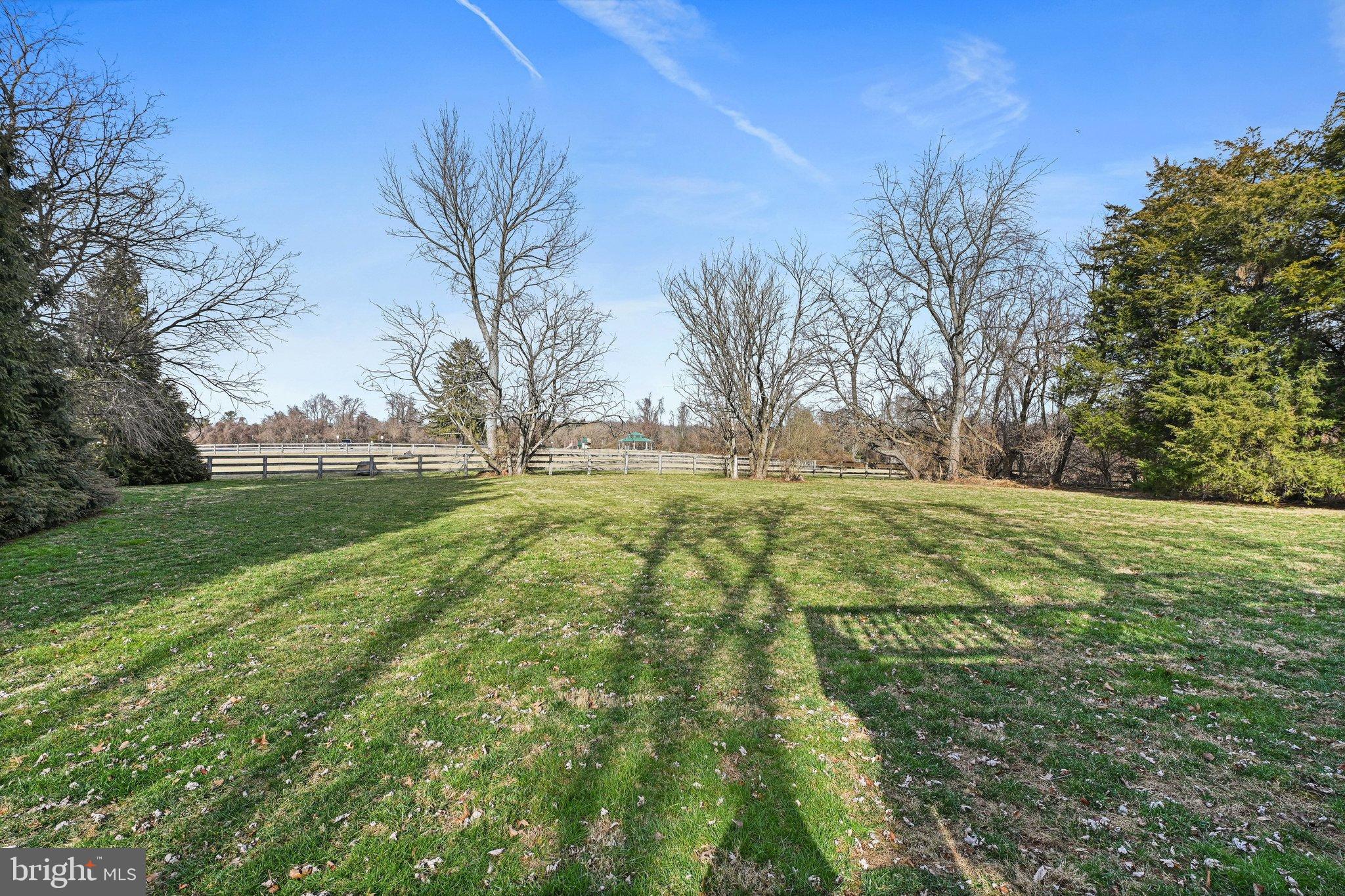 LEXINGTON ESTATES - Residential