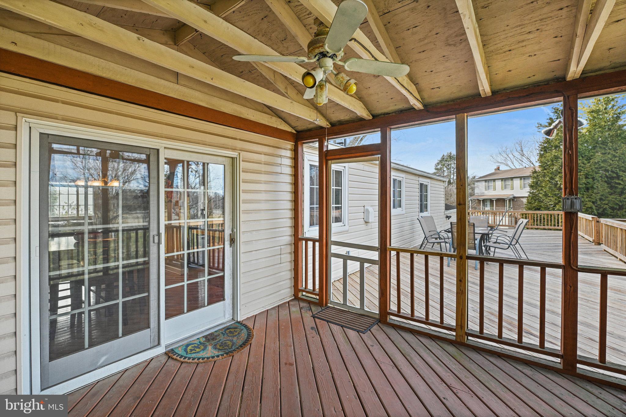 LEXINGTON ESTATES - Residential