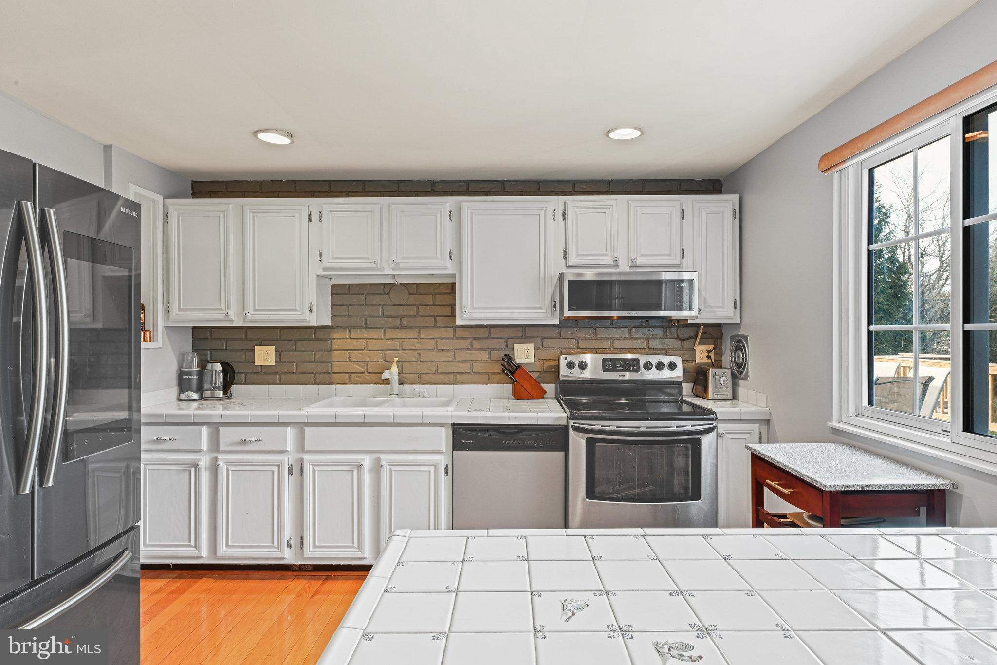 LEXINGTON ESTATES - Residential