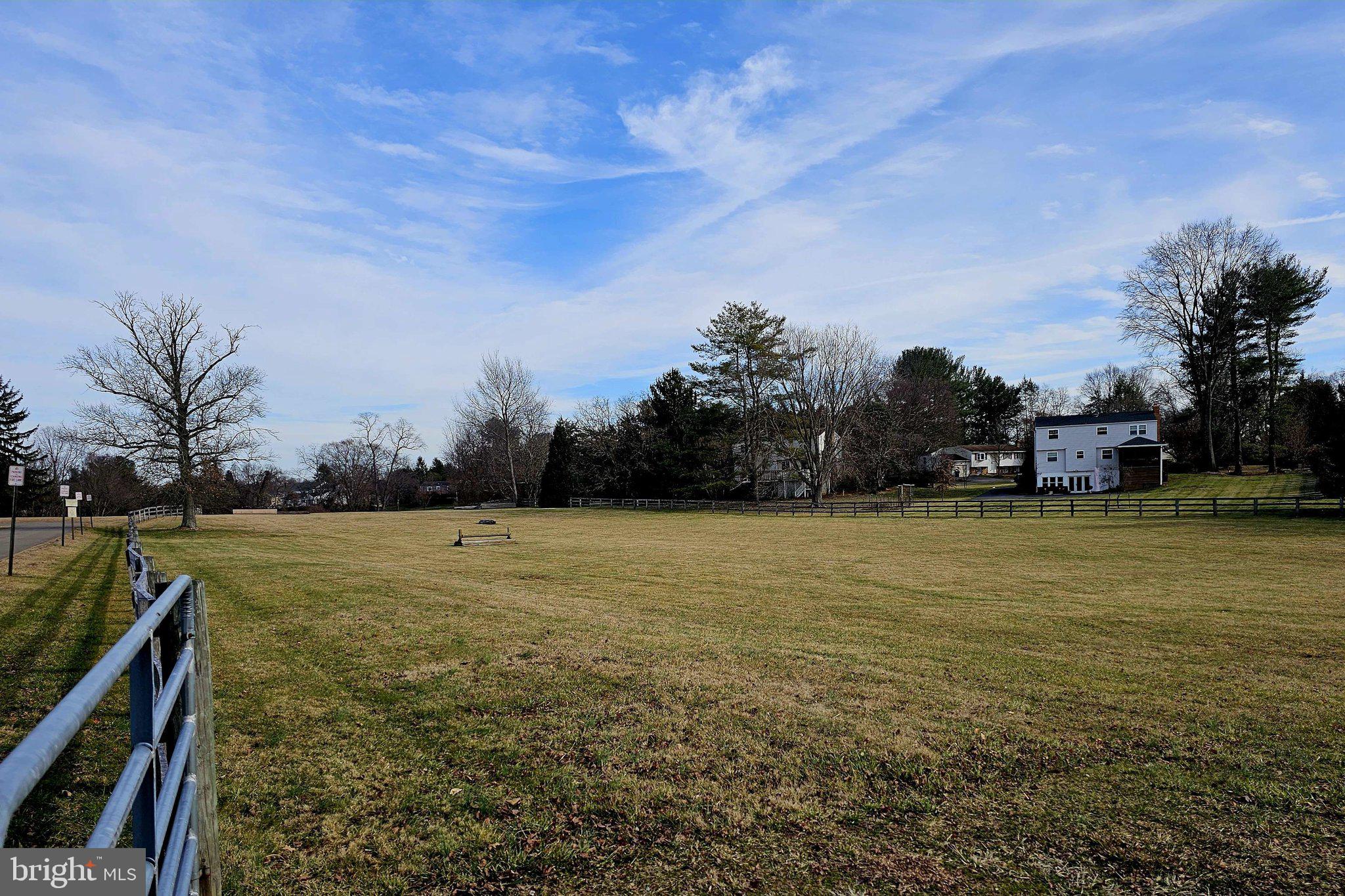 LEXINGTON ESTATES - Residential