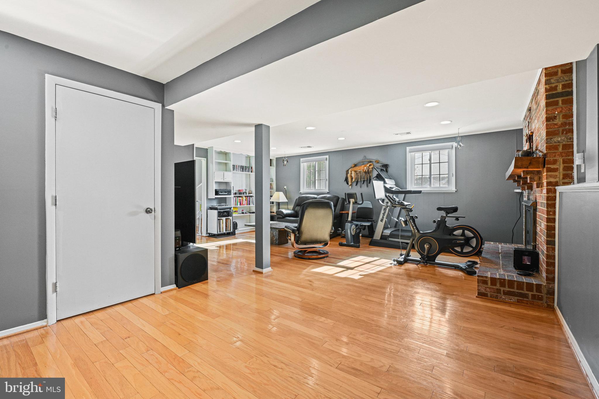 LEXINGTON ESTATES - Residential