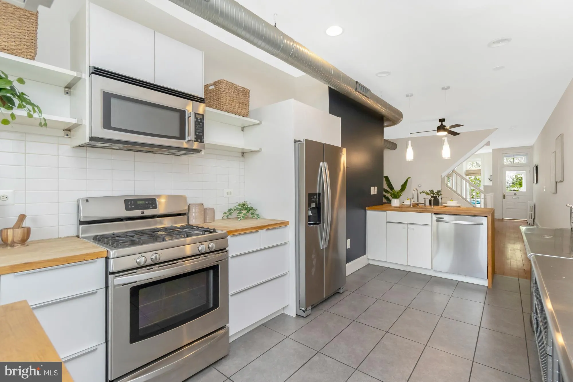 Baltimore, Maryland 21211, United States, 3 Bedrooms Bedrooms, ,1 BathroomBathrooms,Residential,Active,183552