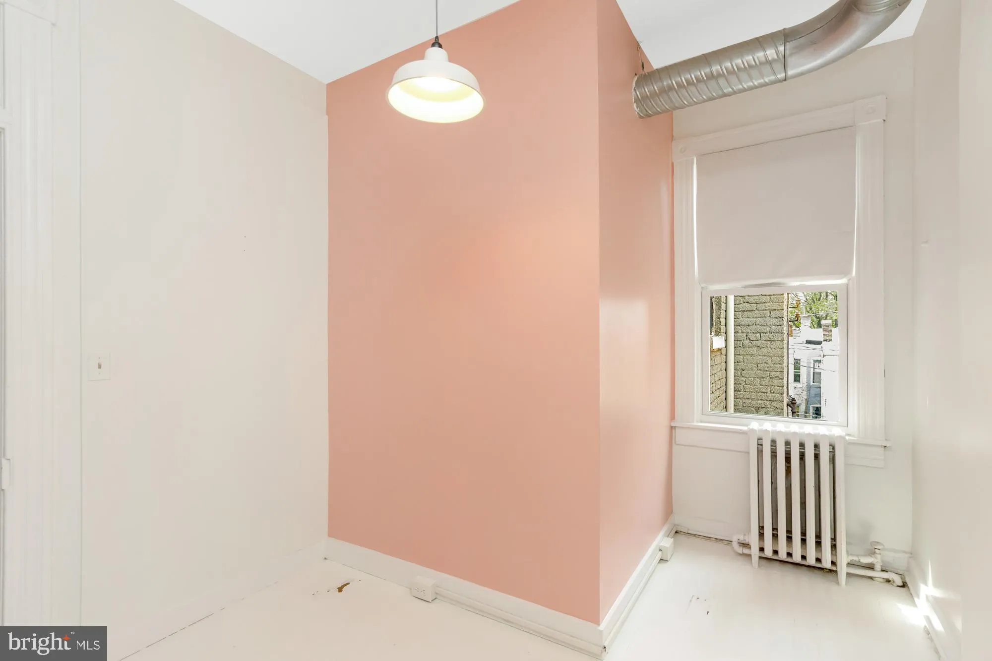 Baltimore, Maryland 21211, United States, 3 Bedrooms Bedrooms, ,1 BathroomBathrooms,Residential,Active,183552