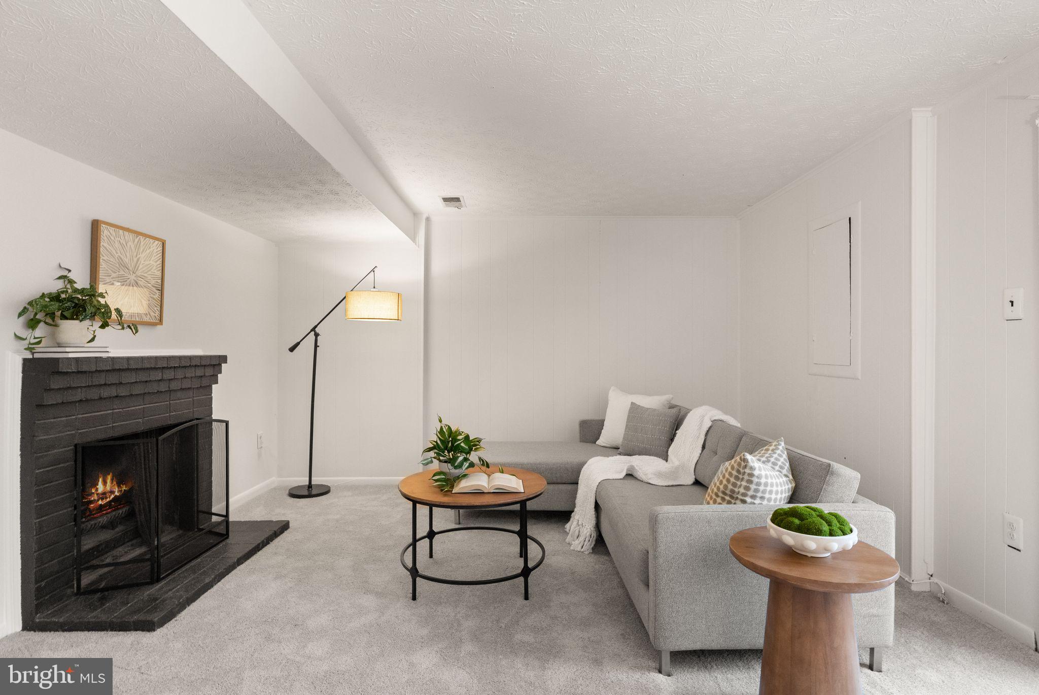 DALE CITY - Residential