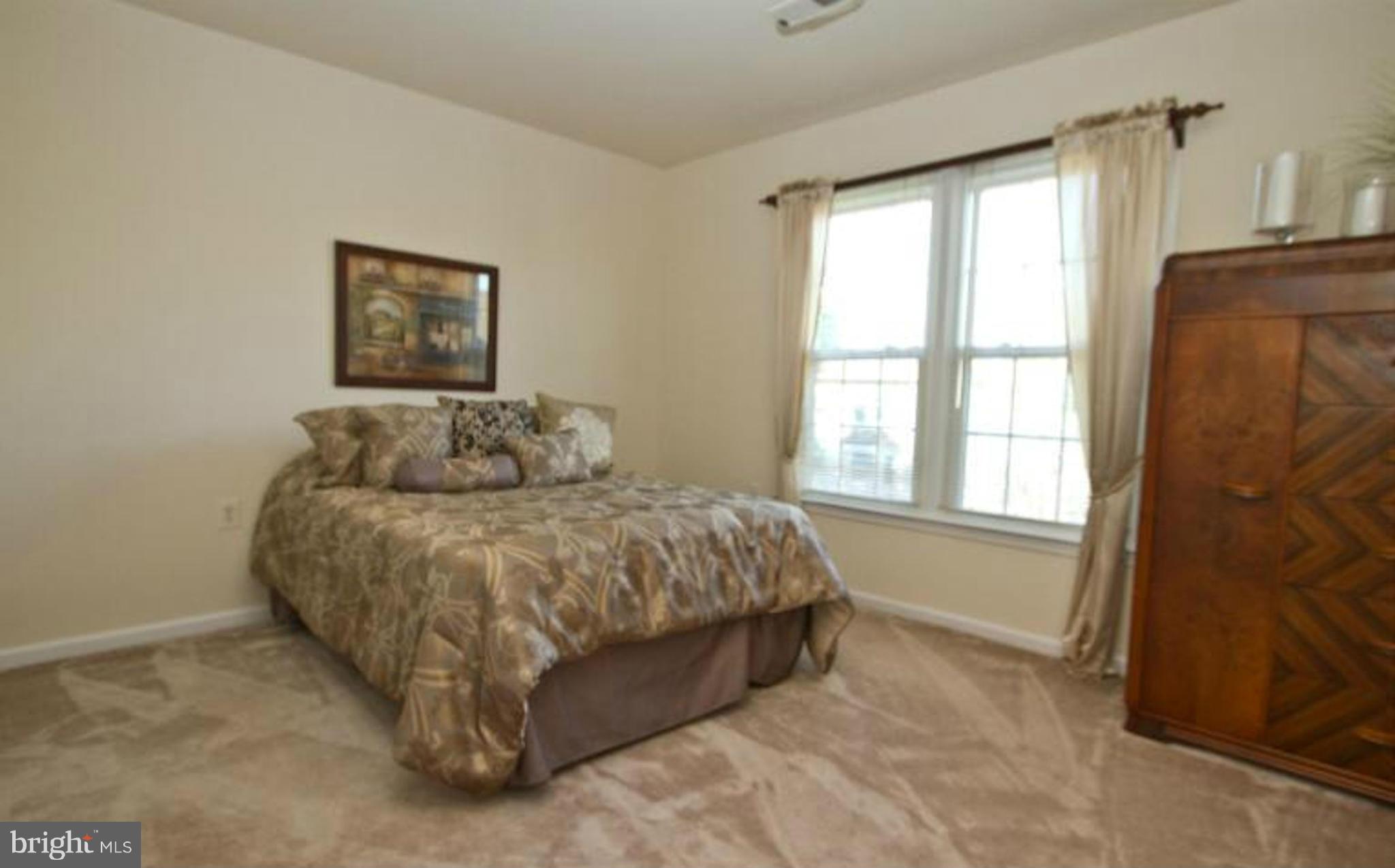 CHANTILLY HIGHLANDS - Residential Lease