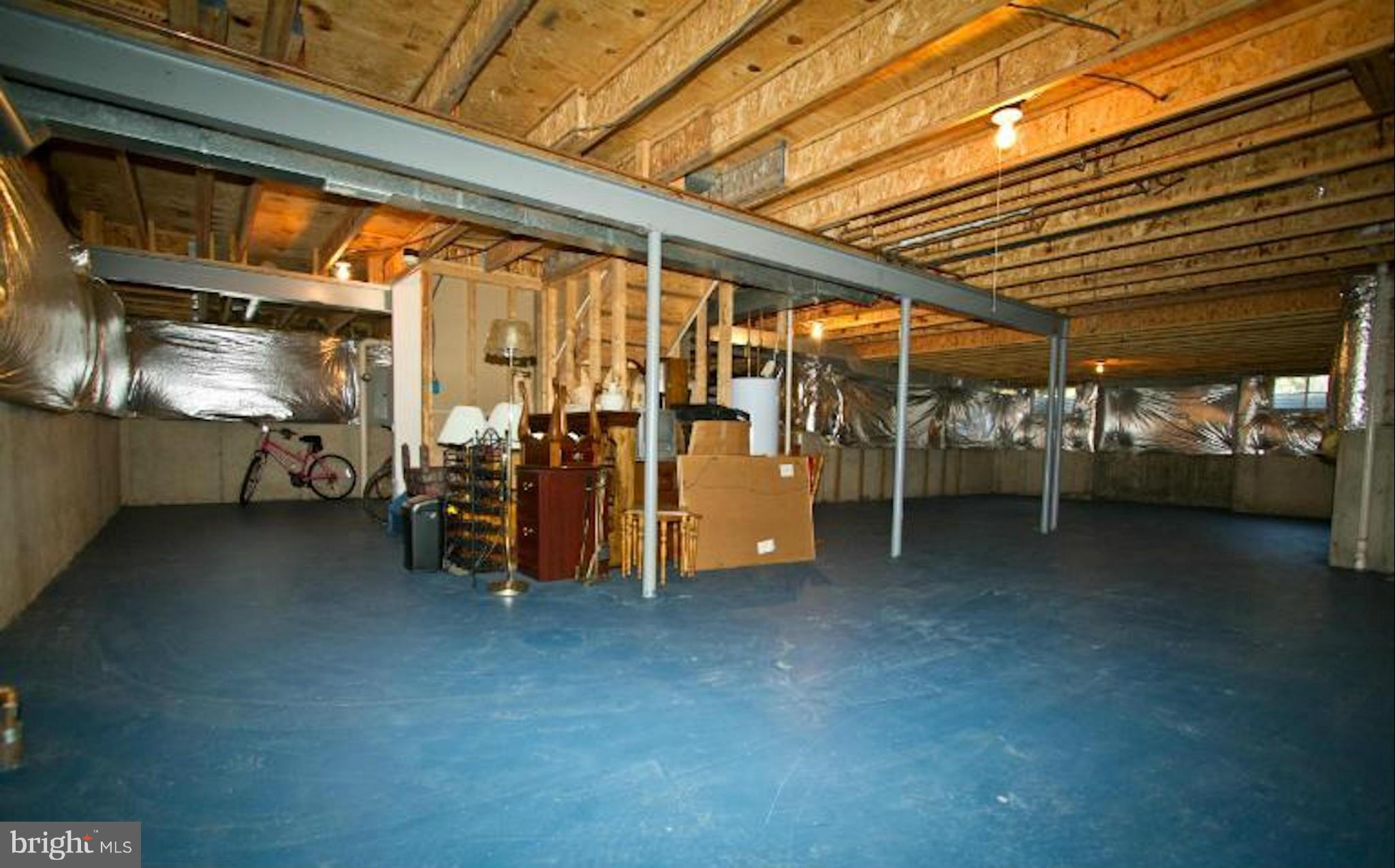 CHANTILLY HIGHLANDS - Residential Lease