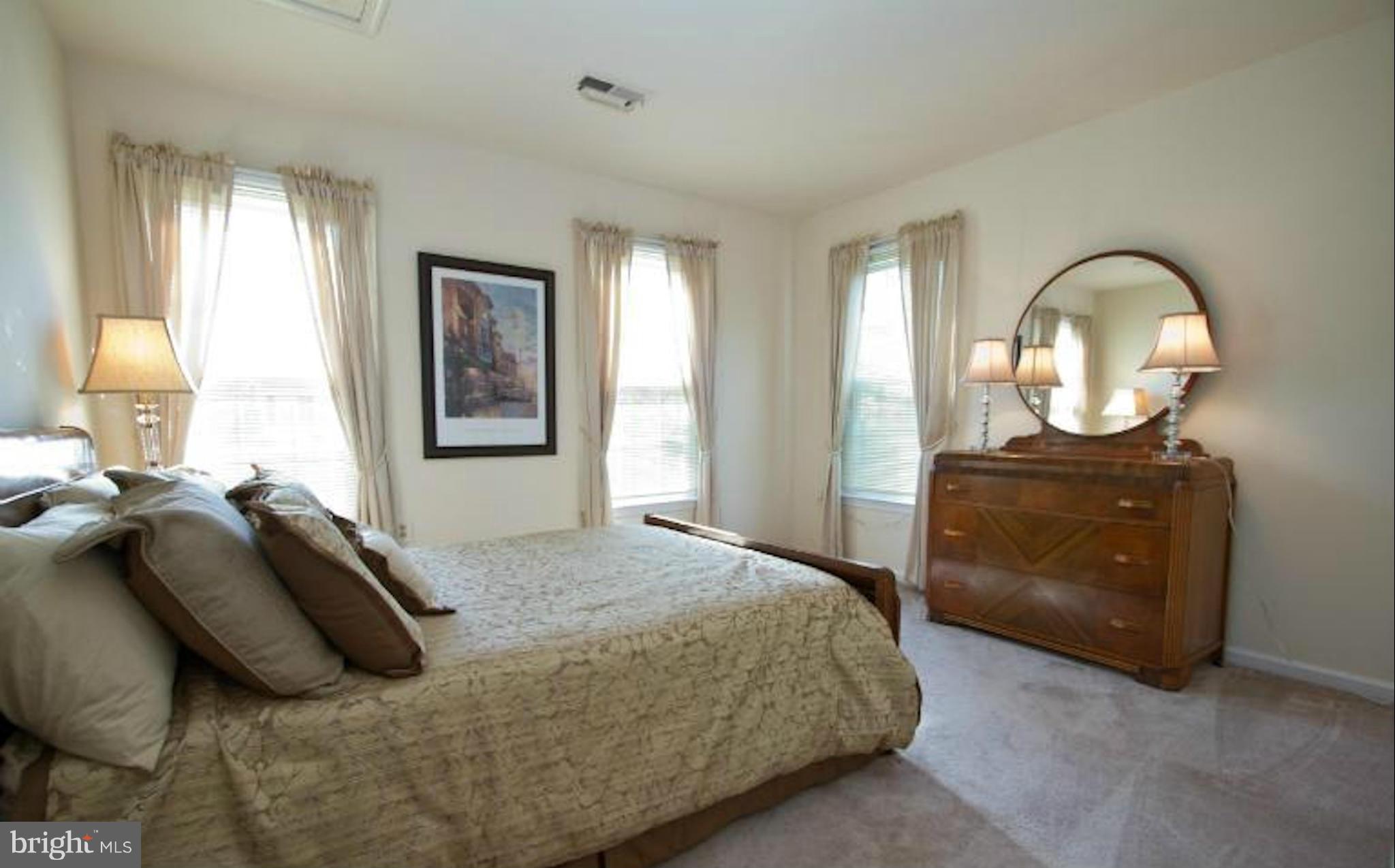 CHANTILLY HIGHLANDS - Residential Lease