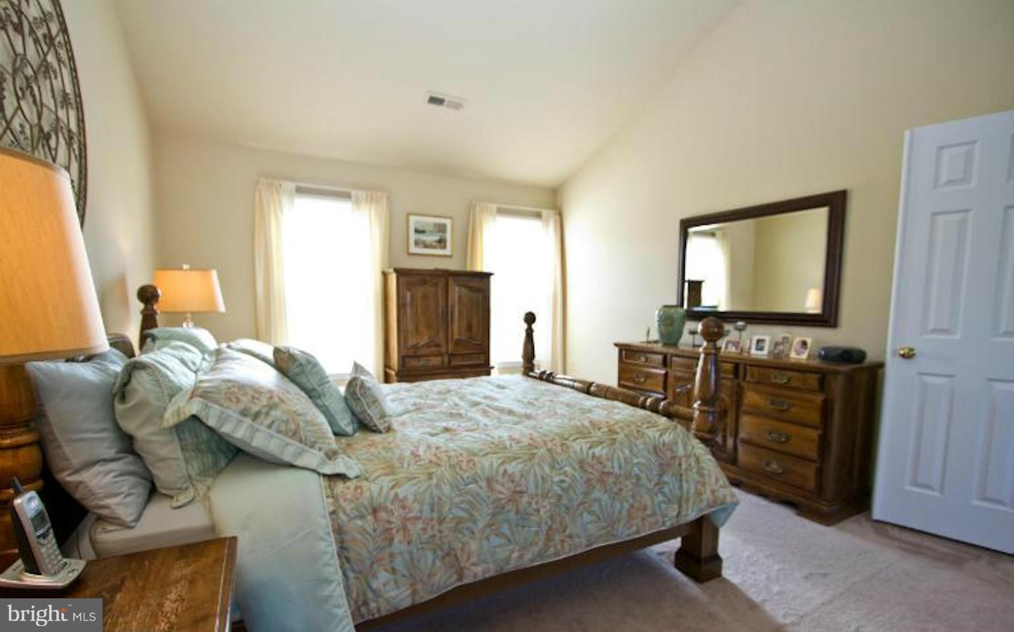 CHANTILLY HIGHLANDS - Residential Lease