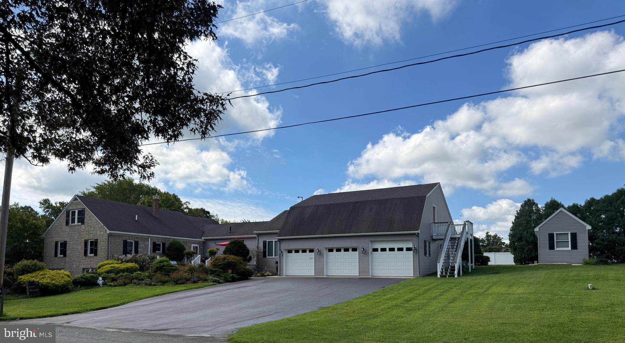6028 OLD SHAWNEE ROAD
