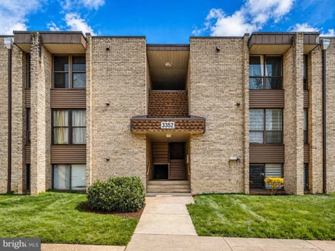 3352 Huntley Square Dr Unit A2, Temple Hills, MD 20748 - #: MDPG2192560