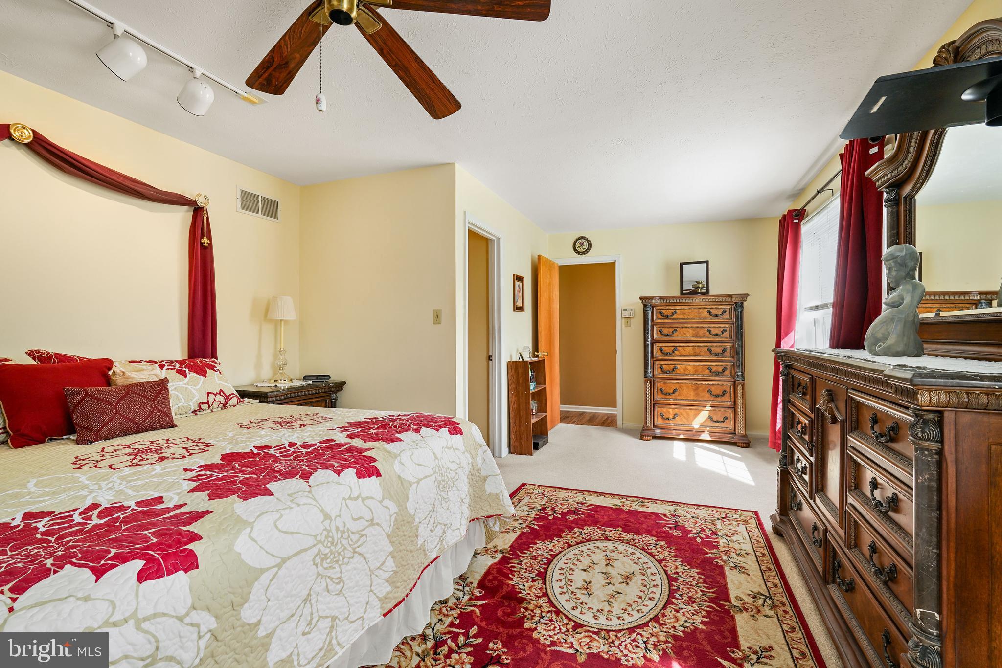 WASHINGTON WOODS - Residential