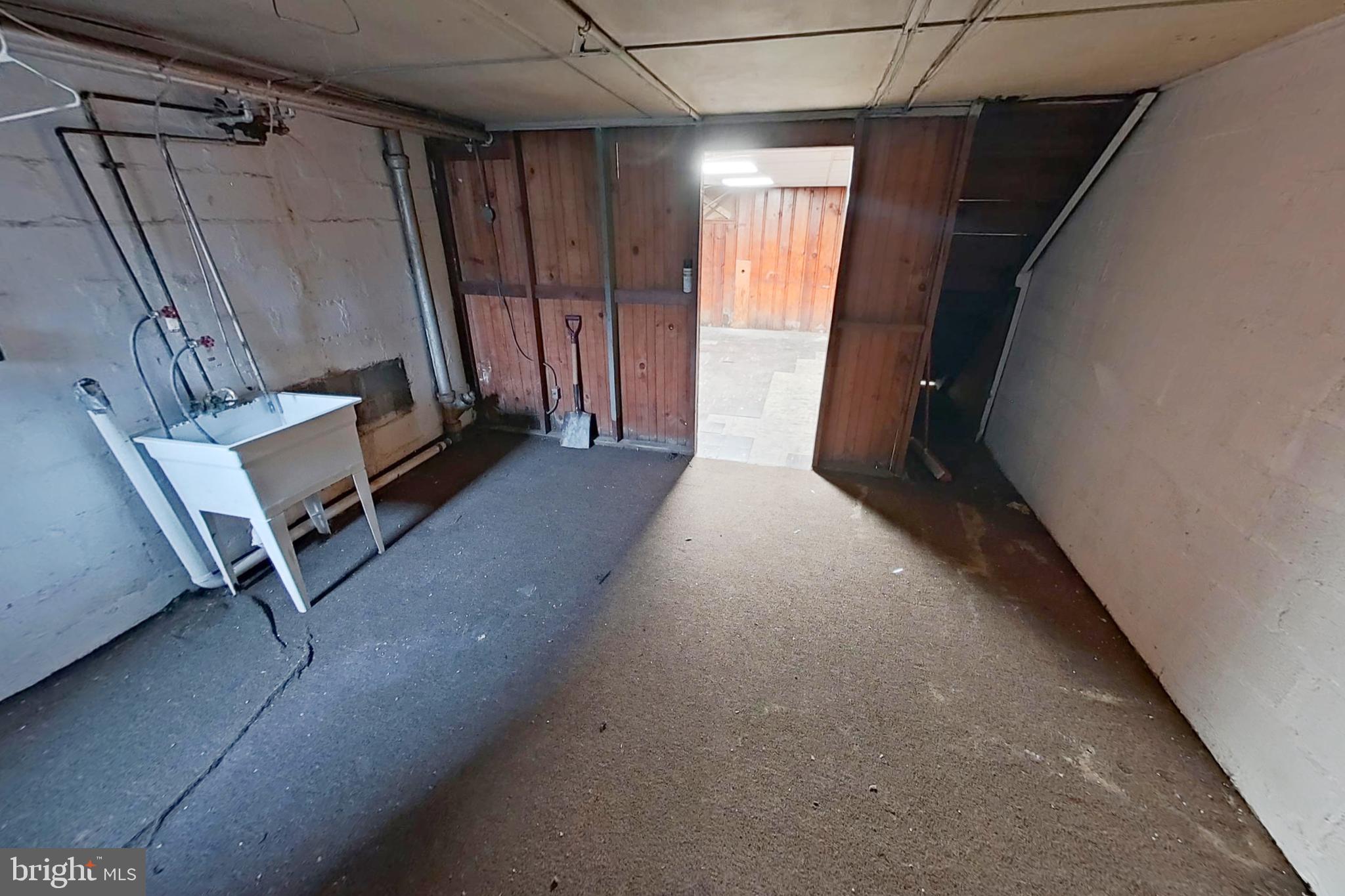 WEST BALTIMORE - Residential