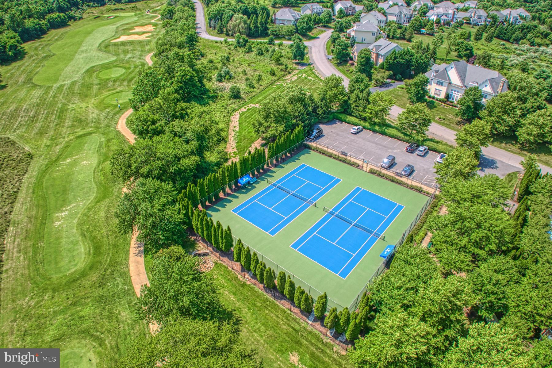 RASPBERRY FALLS - Residential