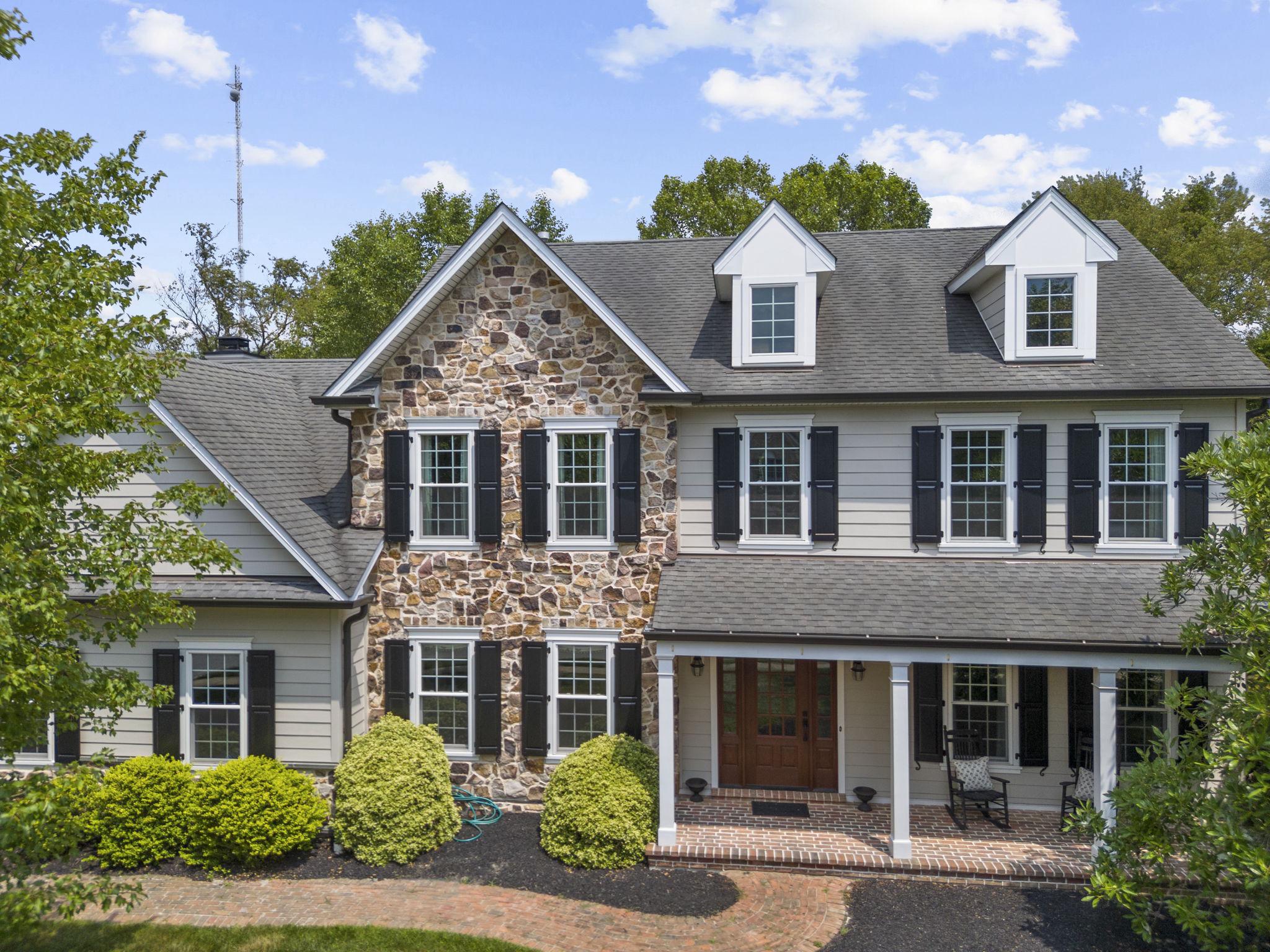 27 CAMERON COURT