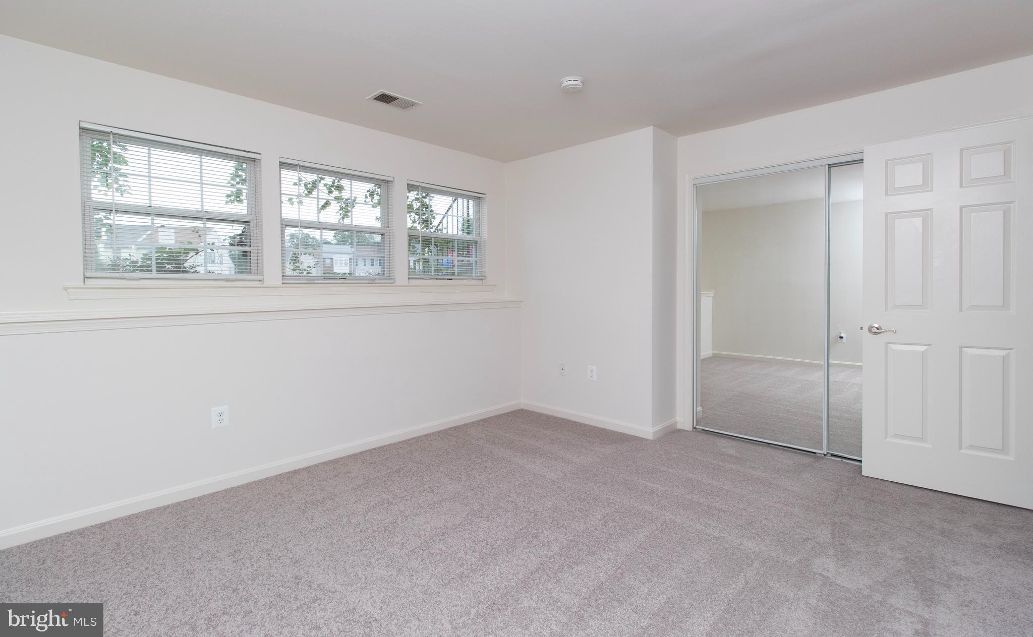 APPLEGATE CONDO - Residential Lease