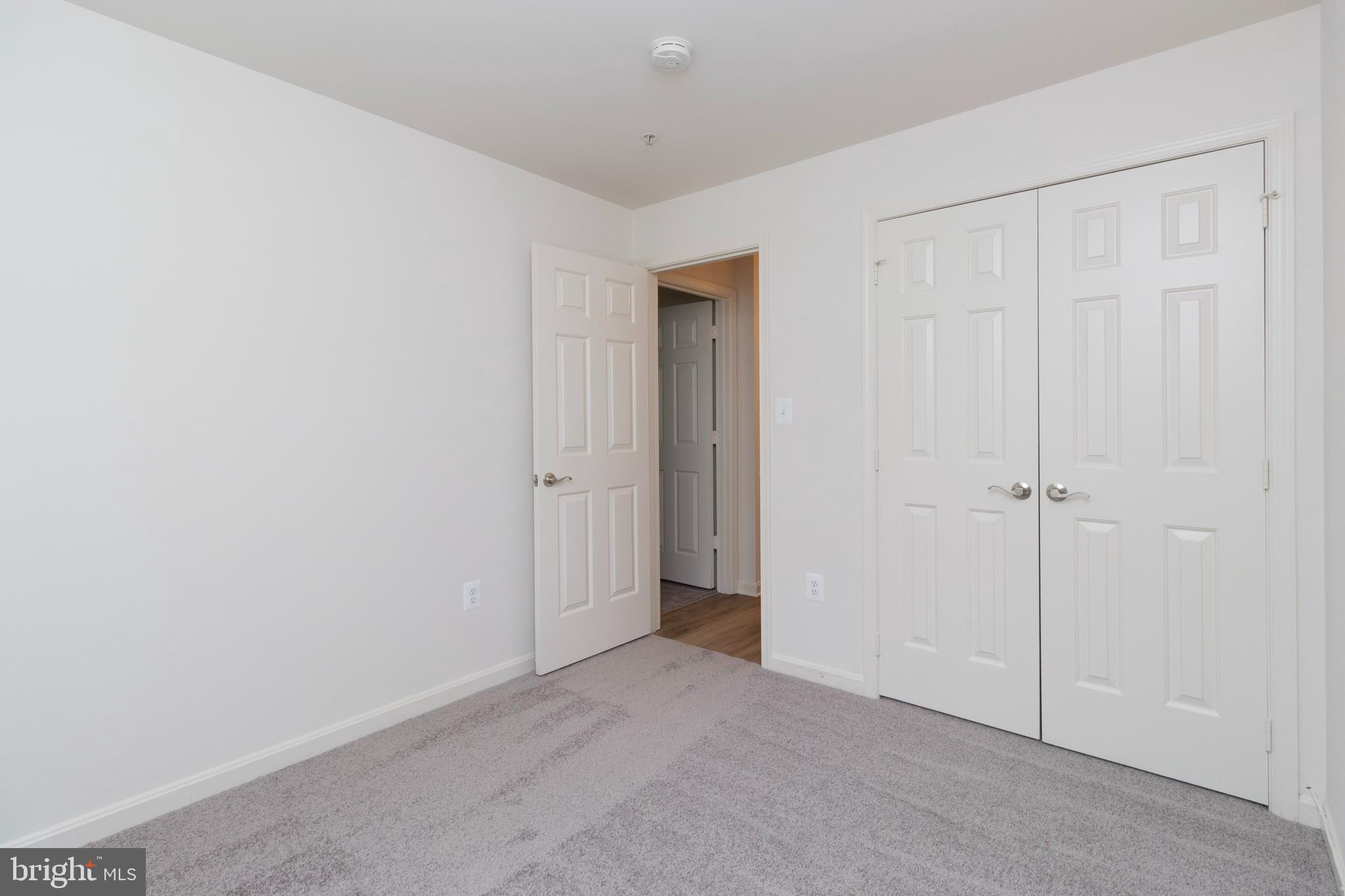 APPLEGATE CONDO - Residential Lease