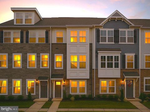 Townhouse For Sale - 10691 Millport Street<br/> Charles County, WHITE PLAINS, MD 20695