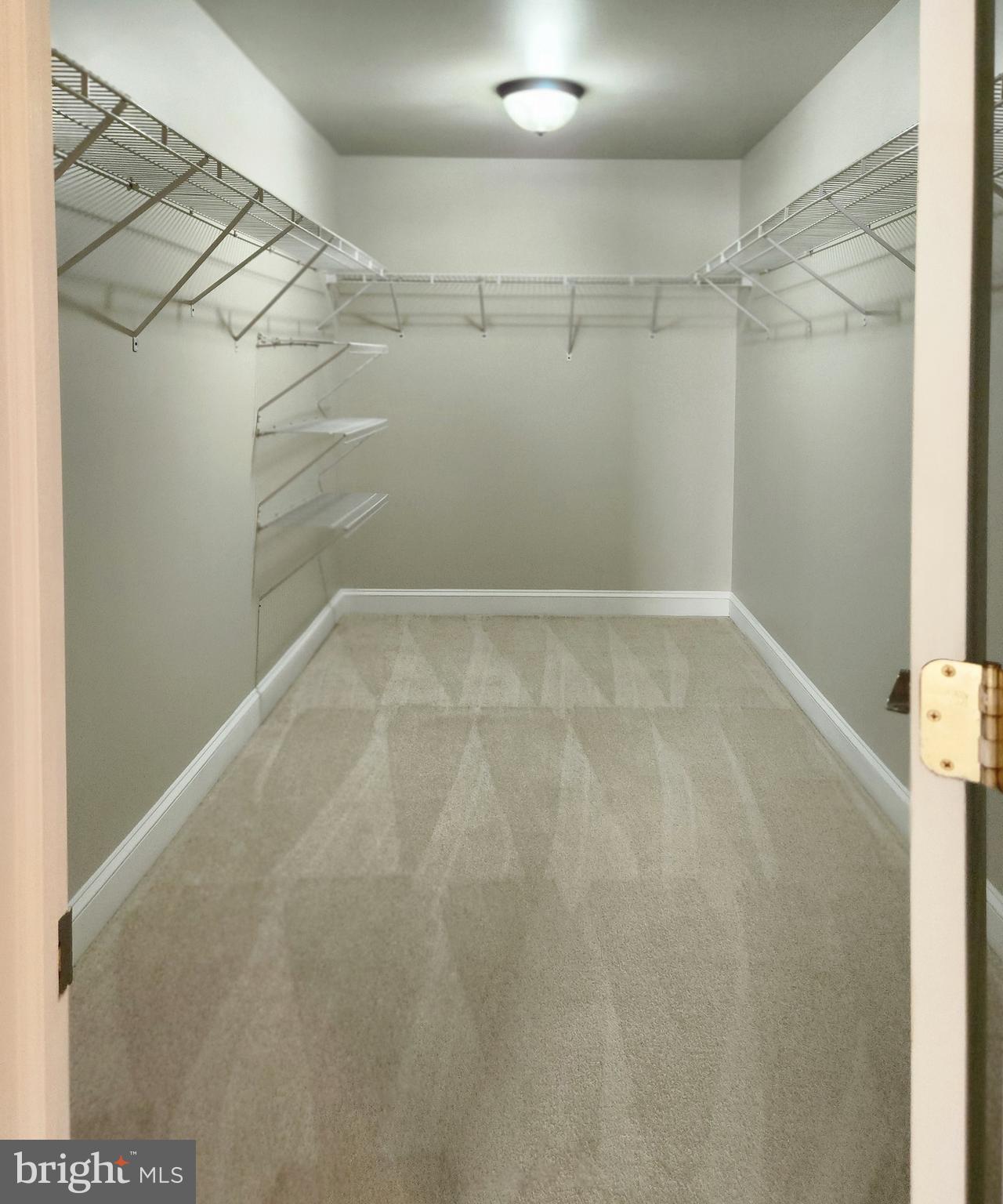 VIENNA WOODS - Residential Lease