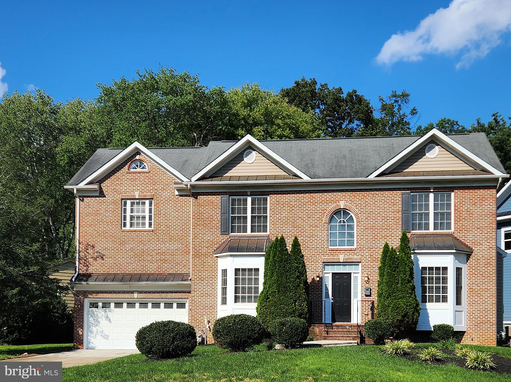 VIENNA WOODS - Residential Lease