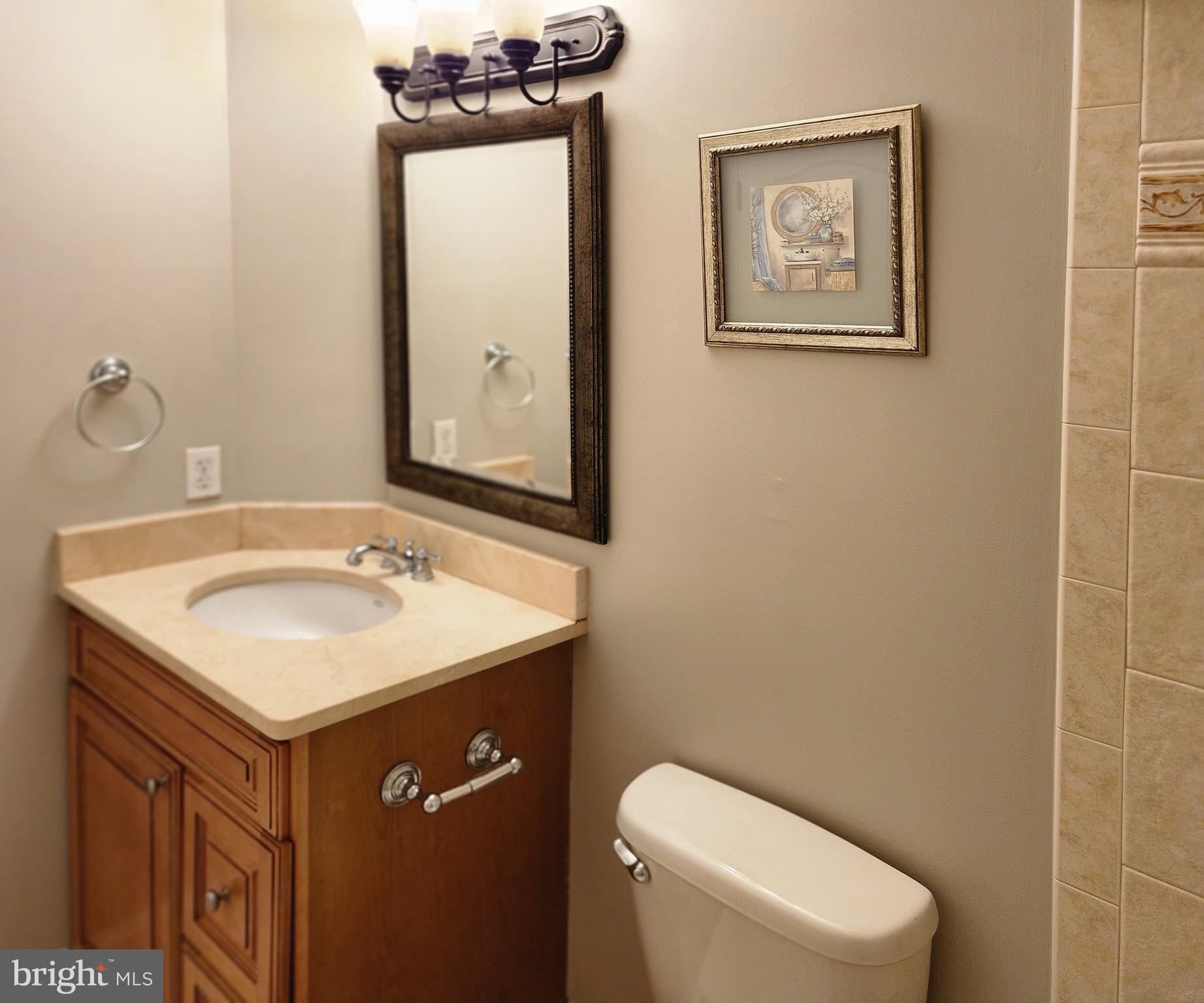 VIENNA WOODS - Residential Lease