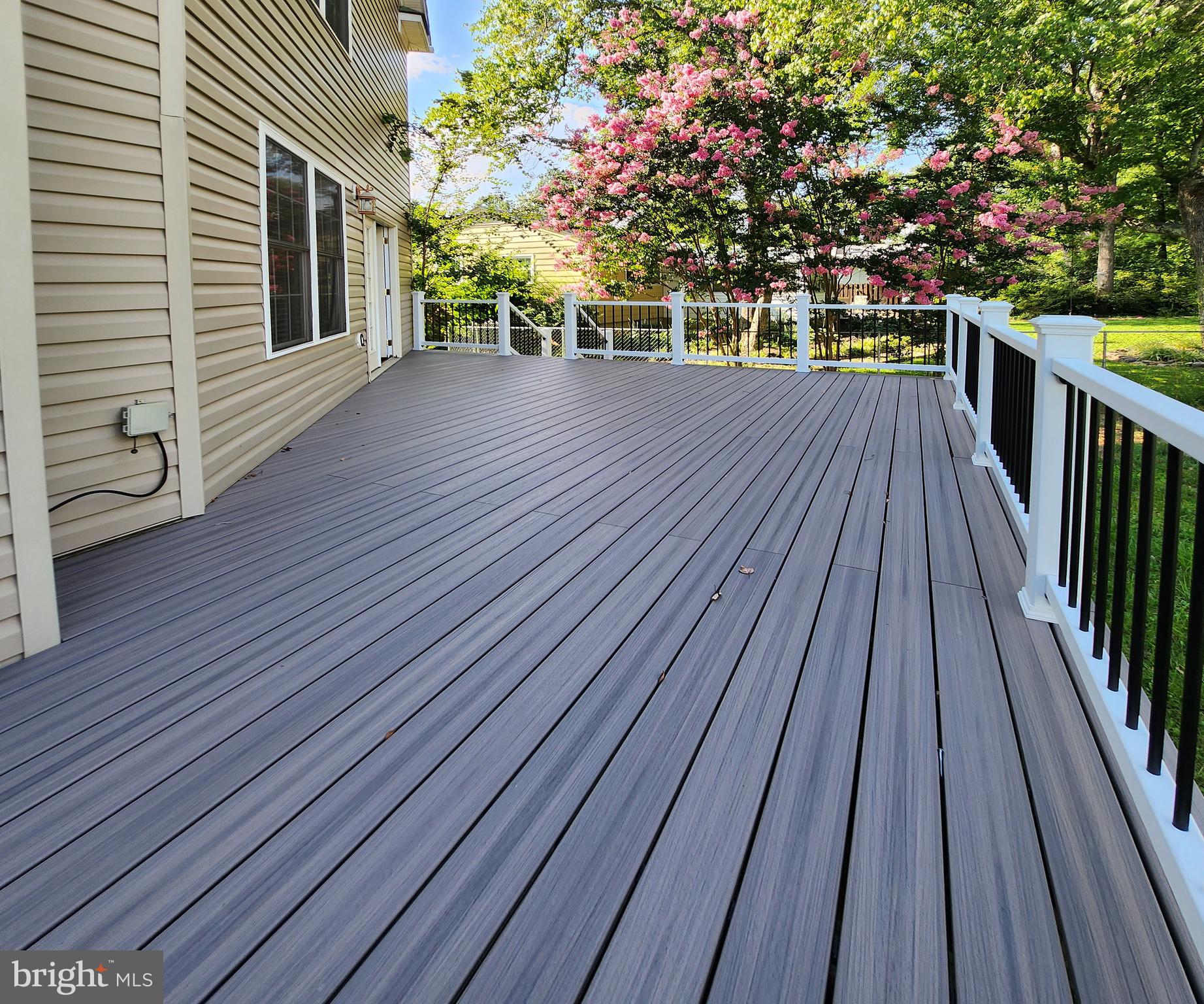 VIENNA WOODS - Residential Lease