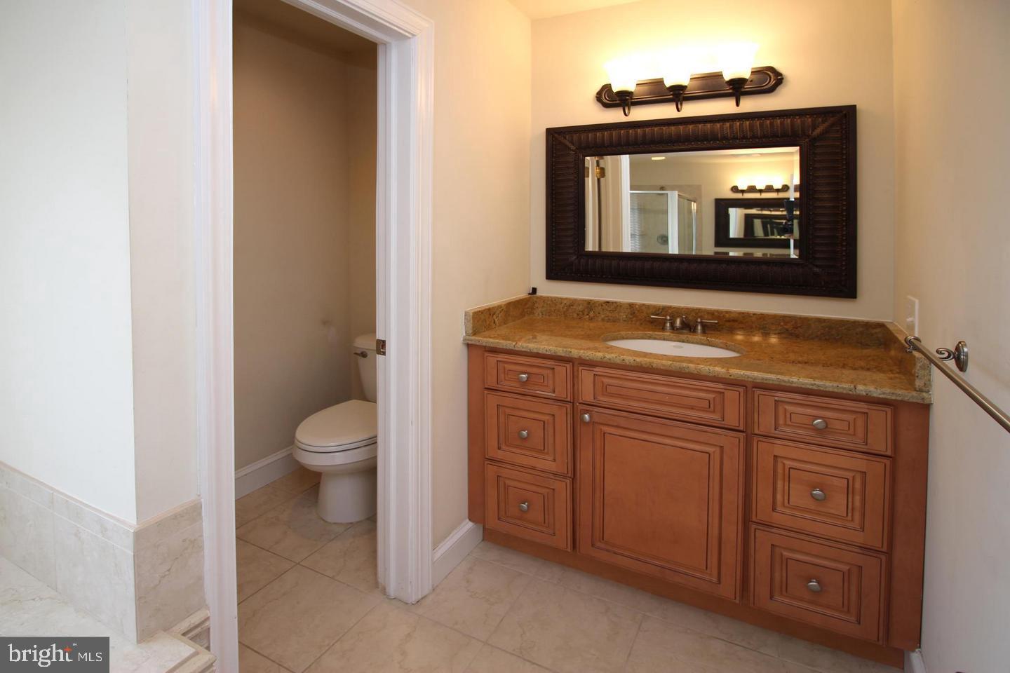 VIENNA WOODS - Residential Lease