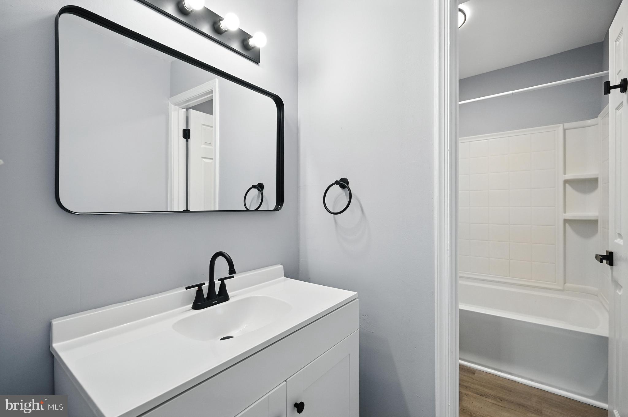 WILLIAMSTOWN - Residential