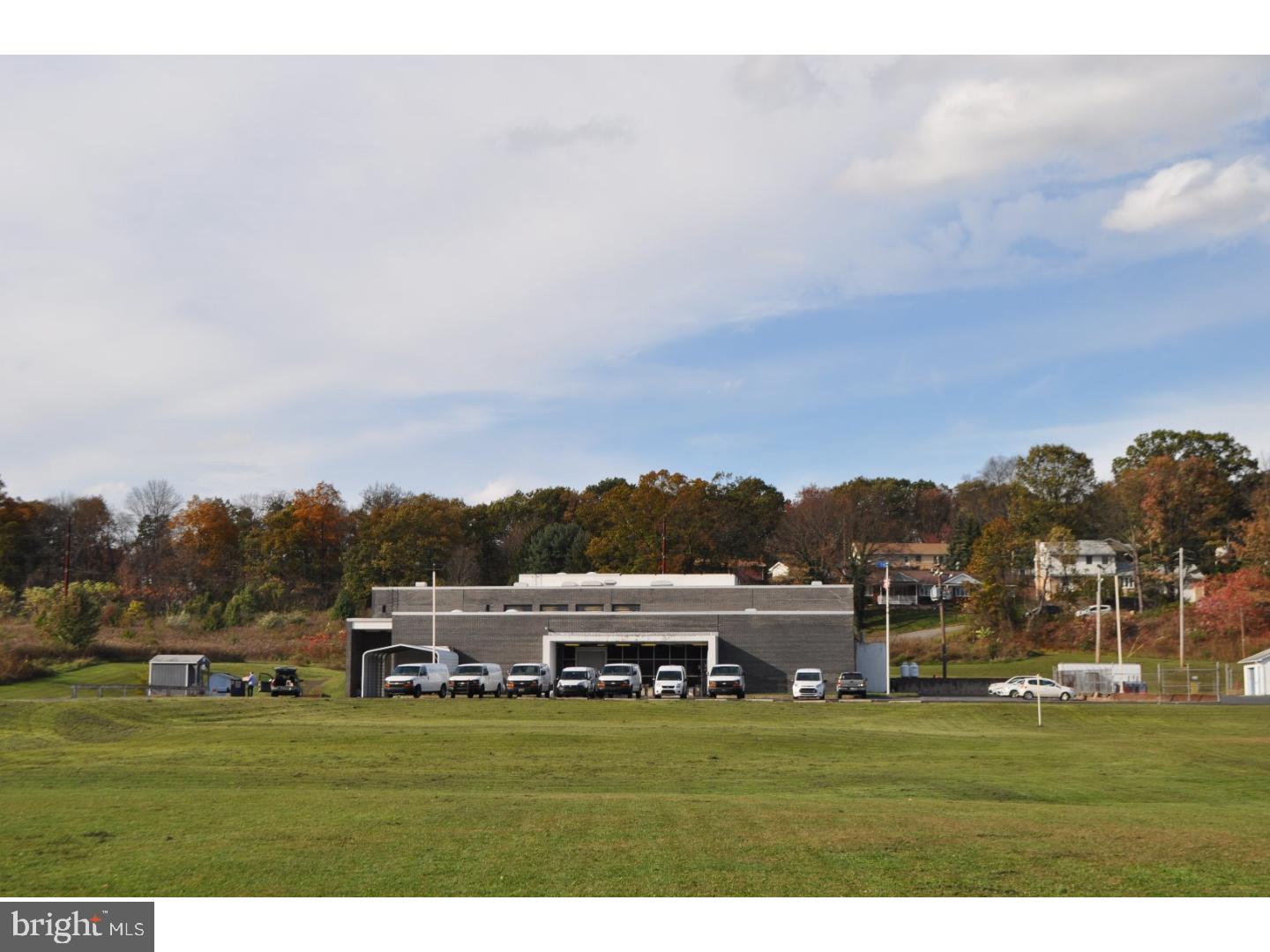BULLS HEAD - Commercial Sale