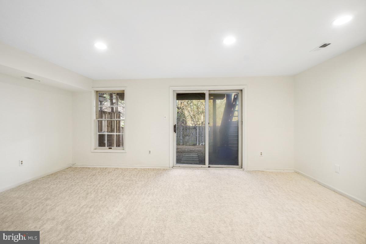 BOWLING BROOK FARMS - Residential