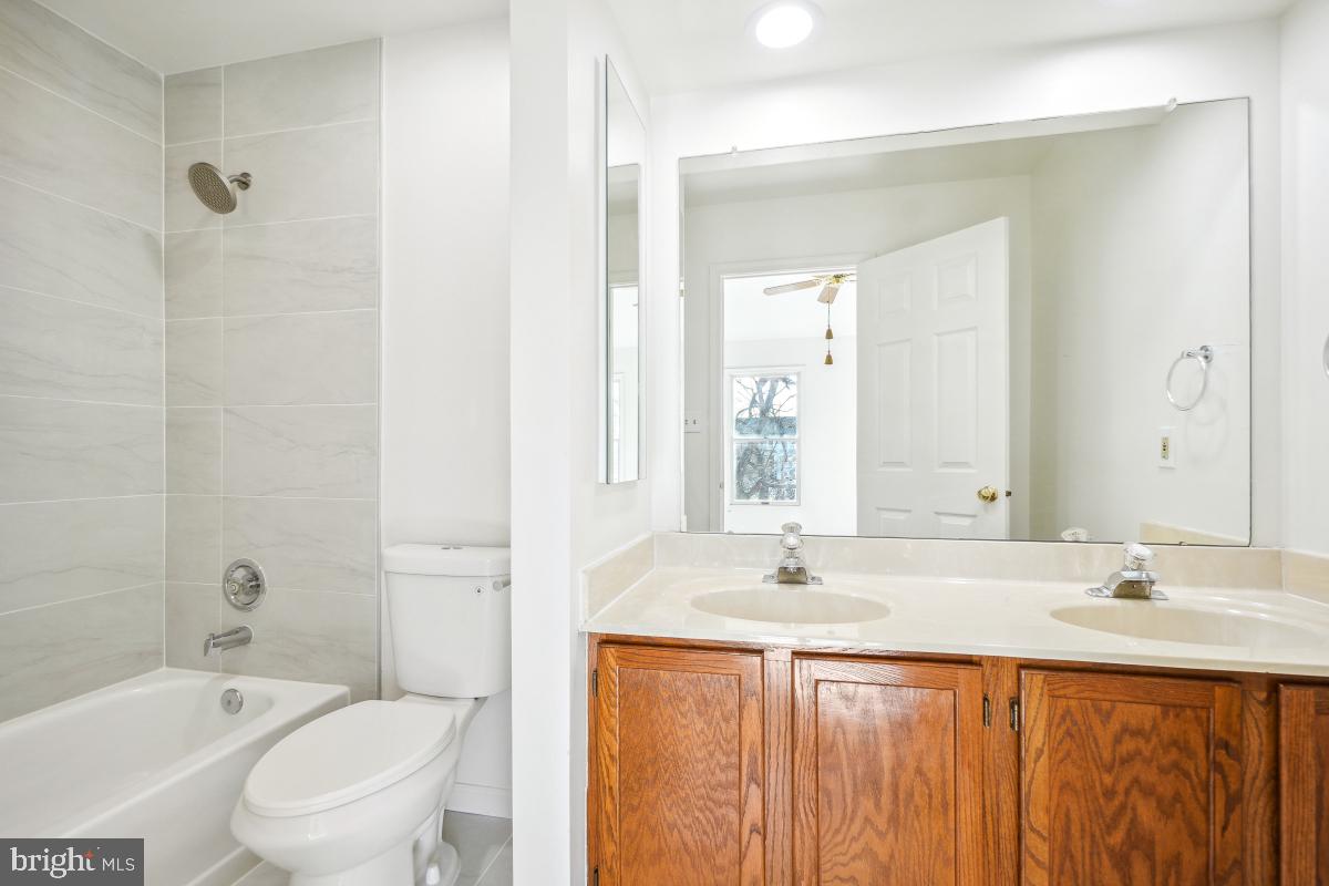 BOWLING BROOK FARMS - Residential