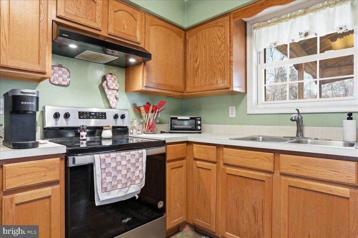 CAMERON ACRES - Residential