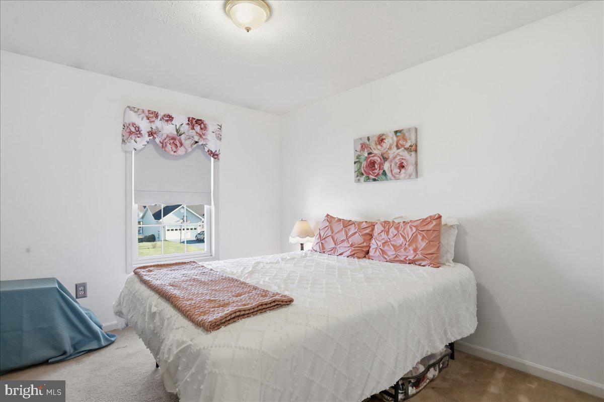 CAMERON ACRES - Residential