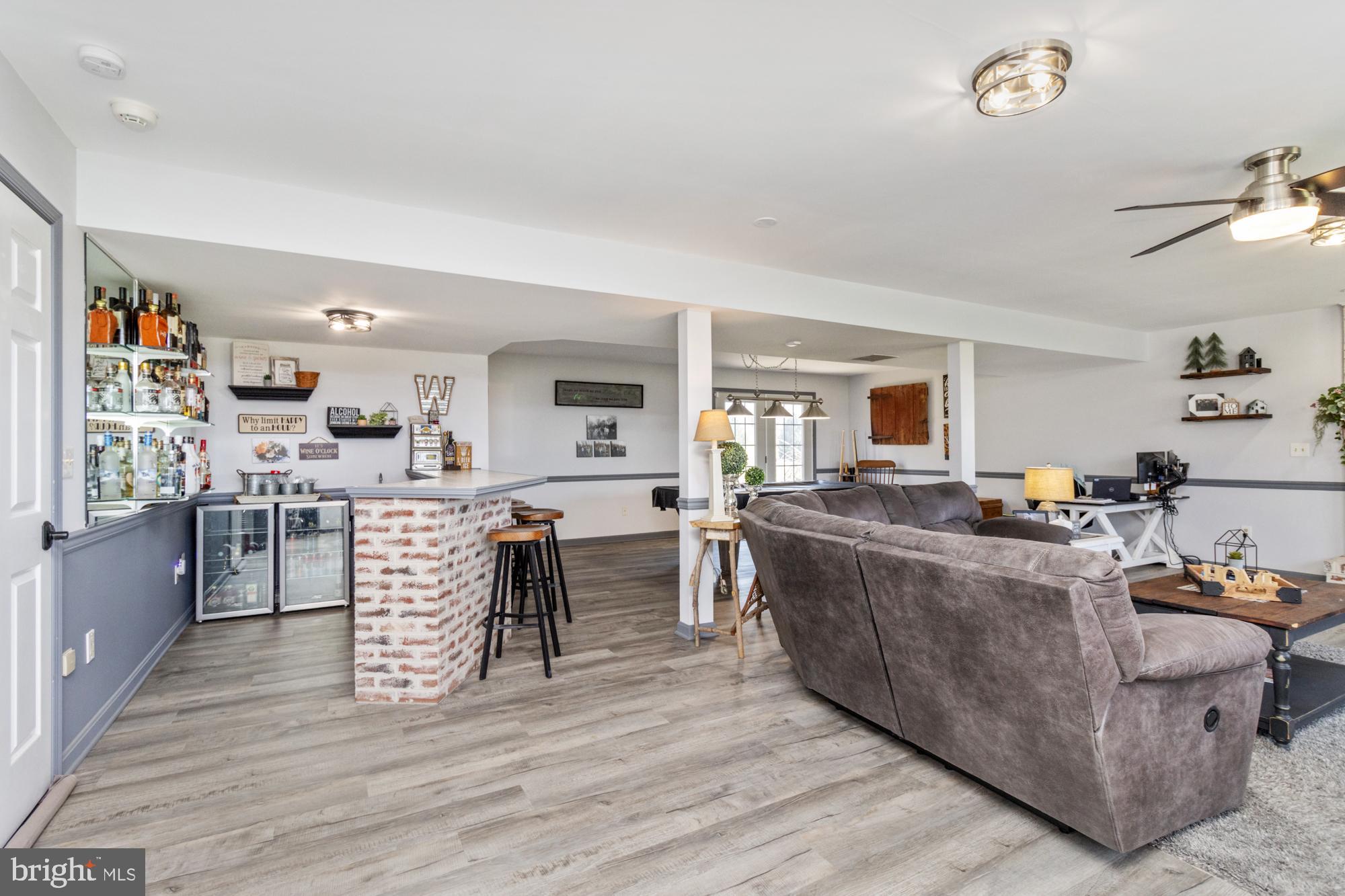 UNIONTOWN - Residential