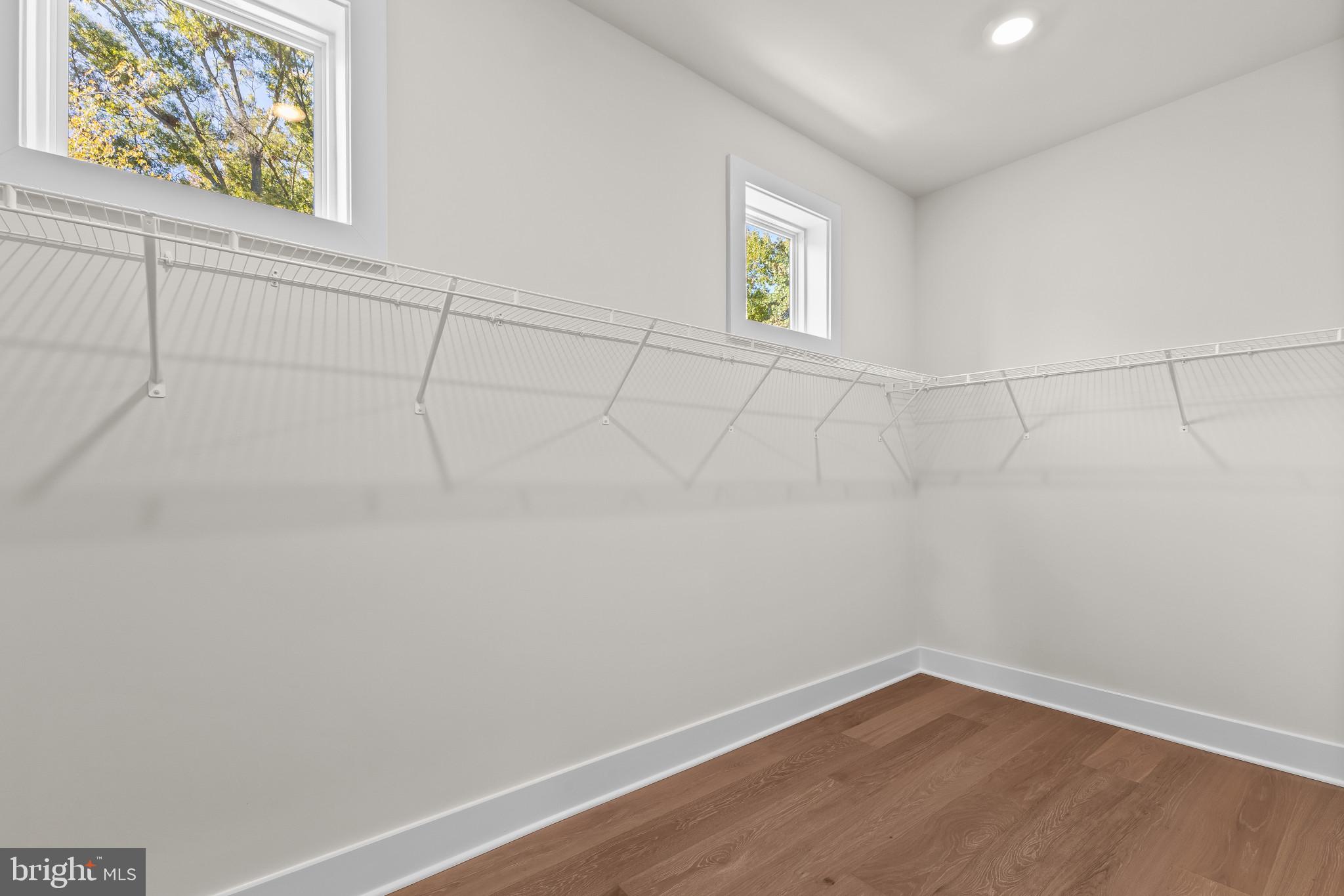 COLLINGWOOD CHASE - Residential