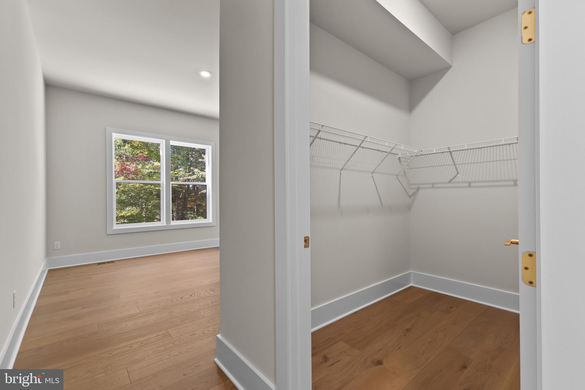 COLLINGWOOD CHASE - Residential