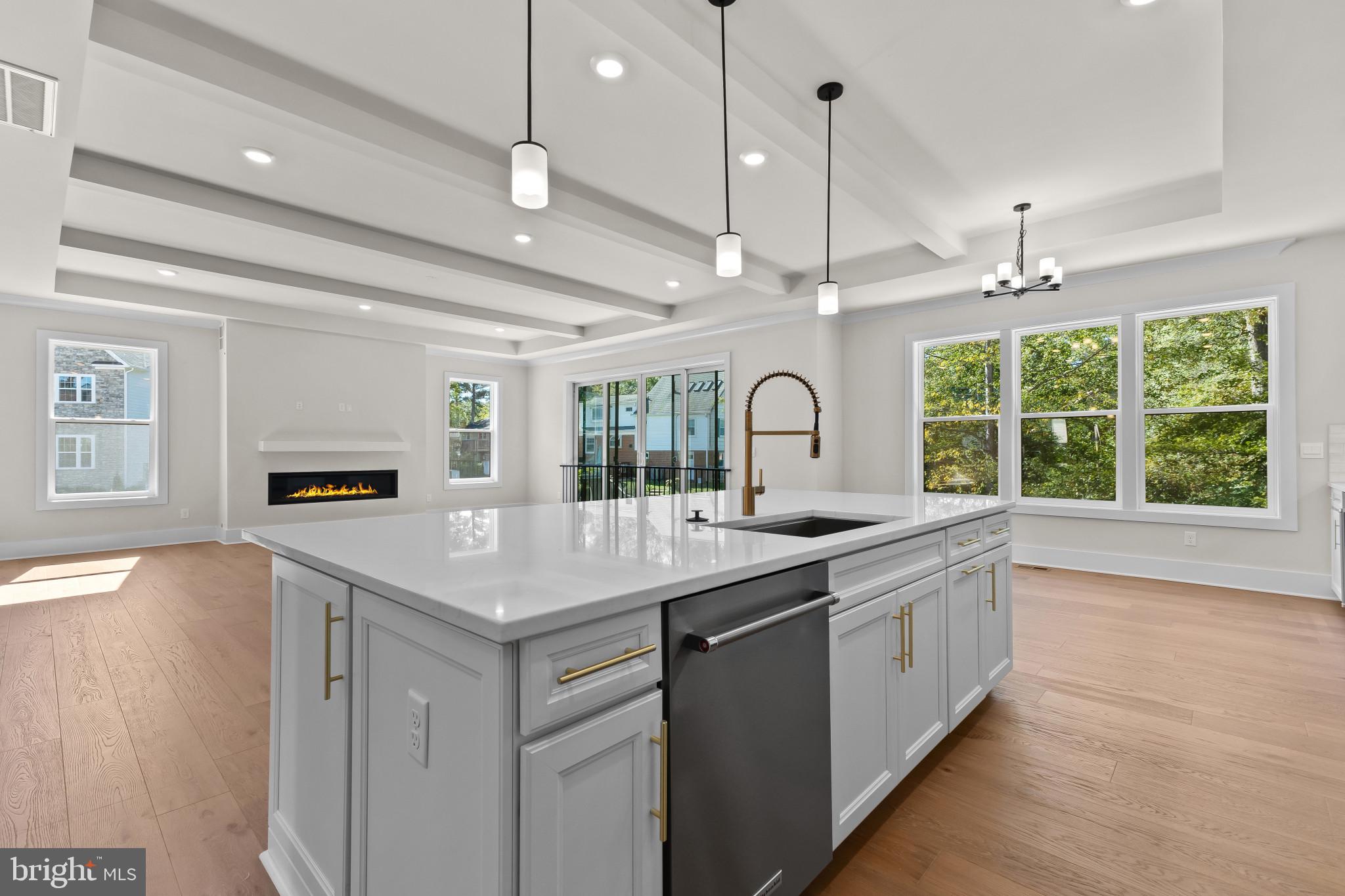 COLLINGWOOD CHASE - Residential