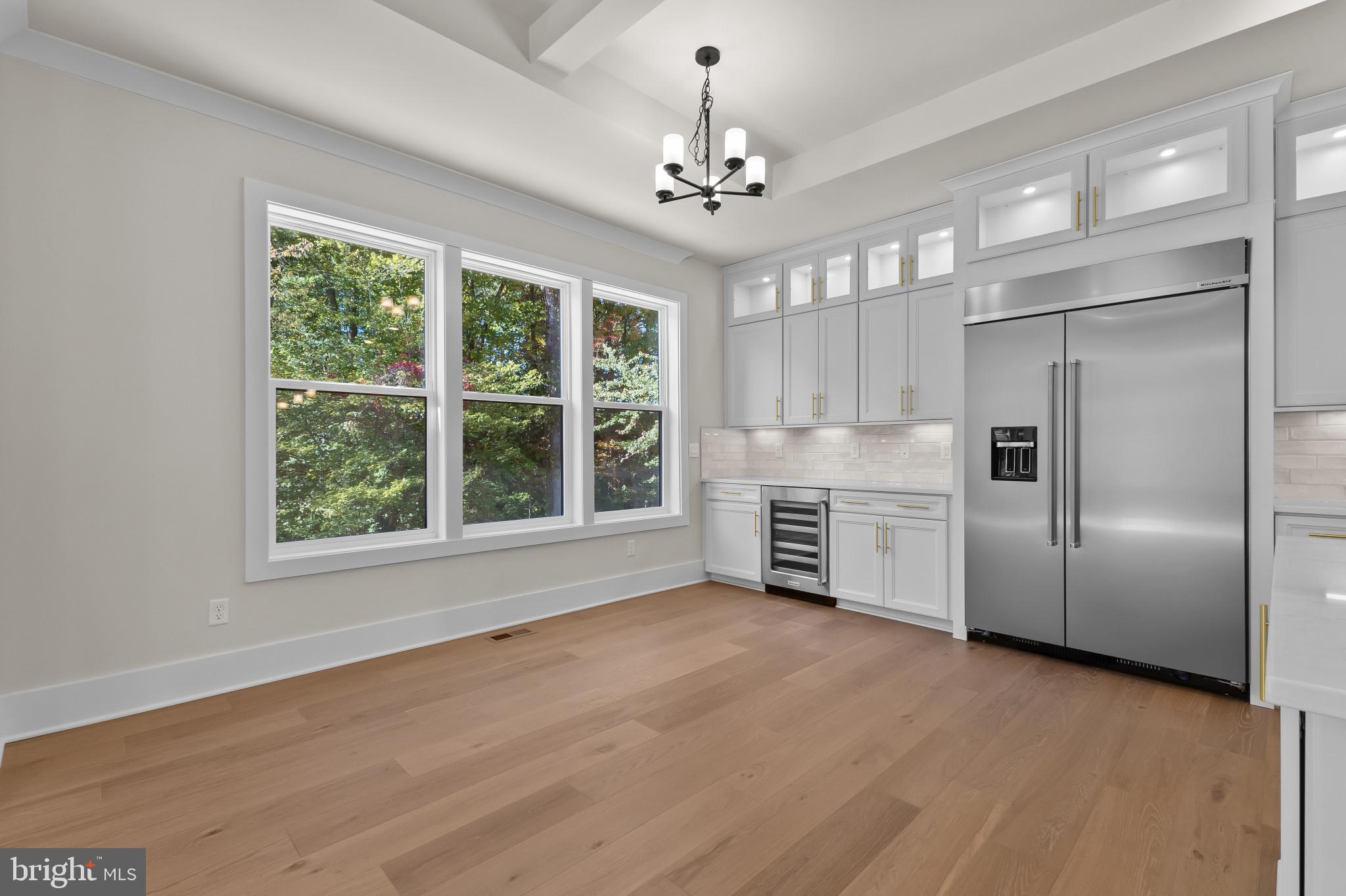 COLLINGWOOD CHASE - Residential