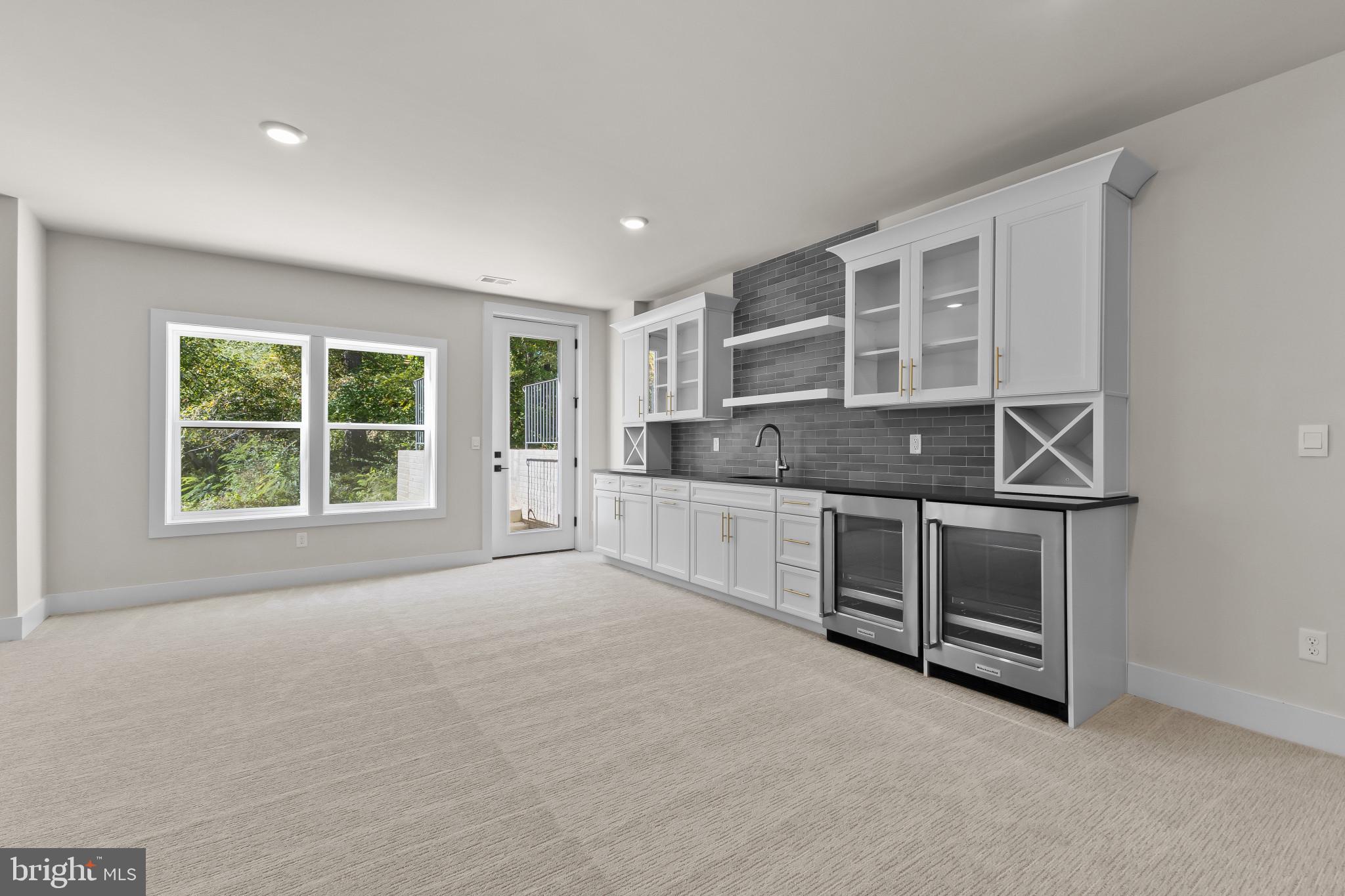 COLLINGWOOD CHASE - Residential