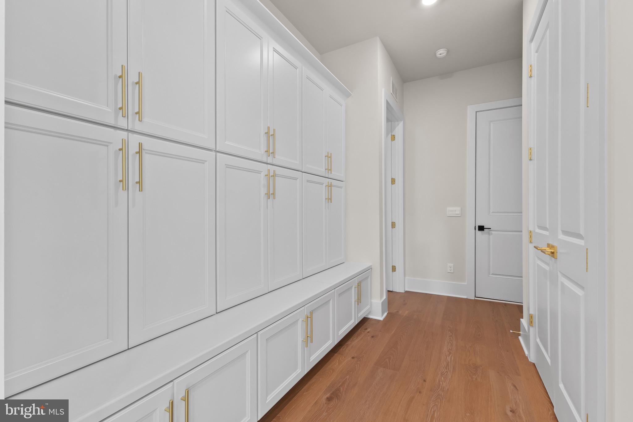 COLLINGWOOD CHASE - Residential