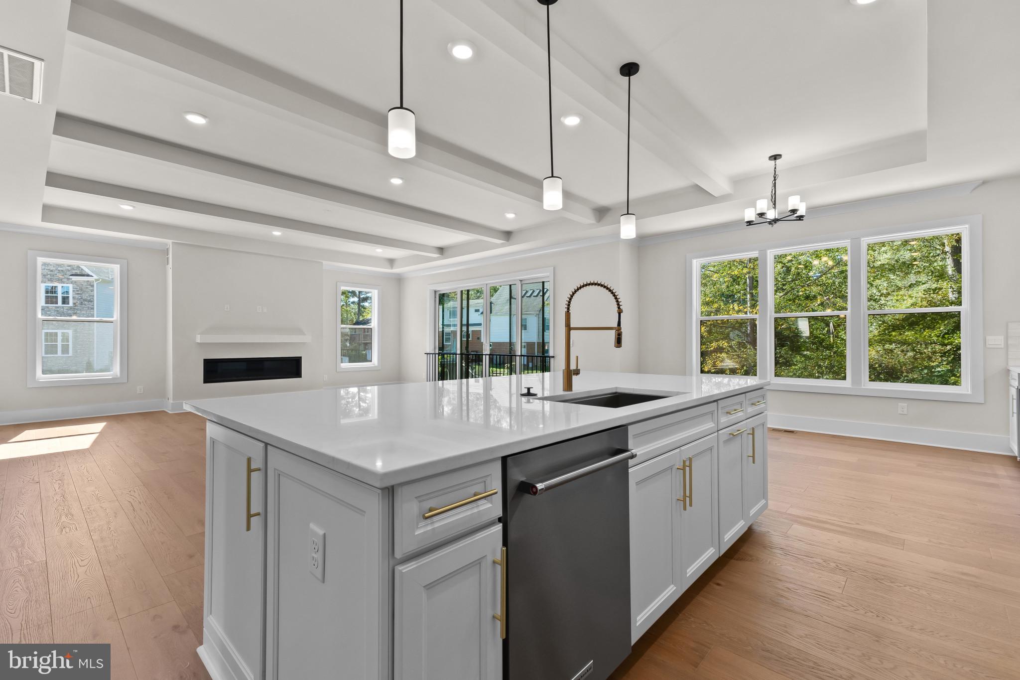 COLLINGWOOD CHASE - Residential