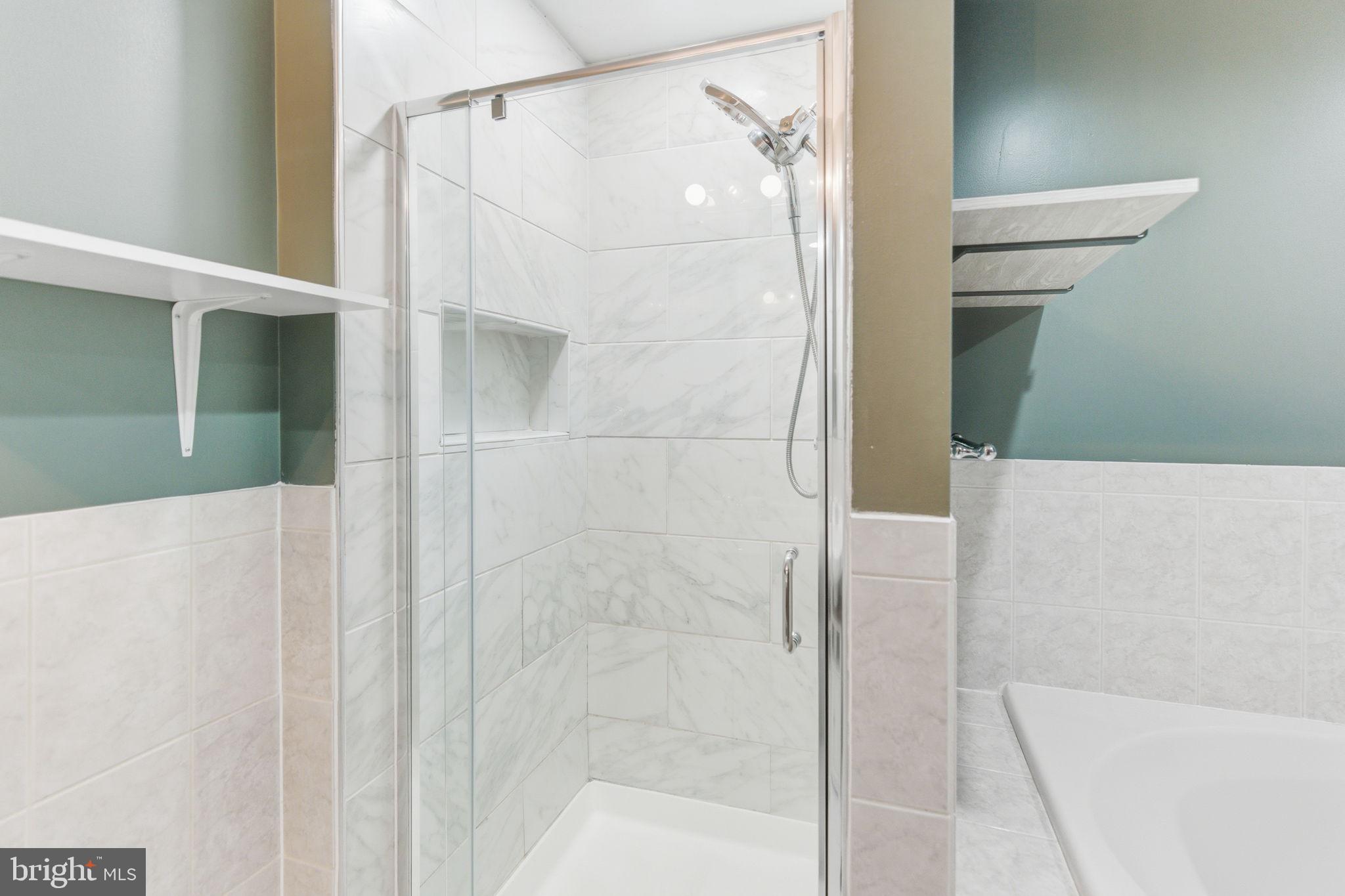 DRY RUN ACRES - Residential