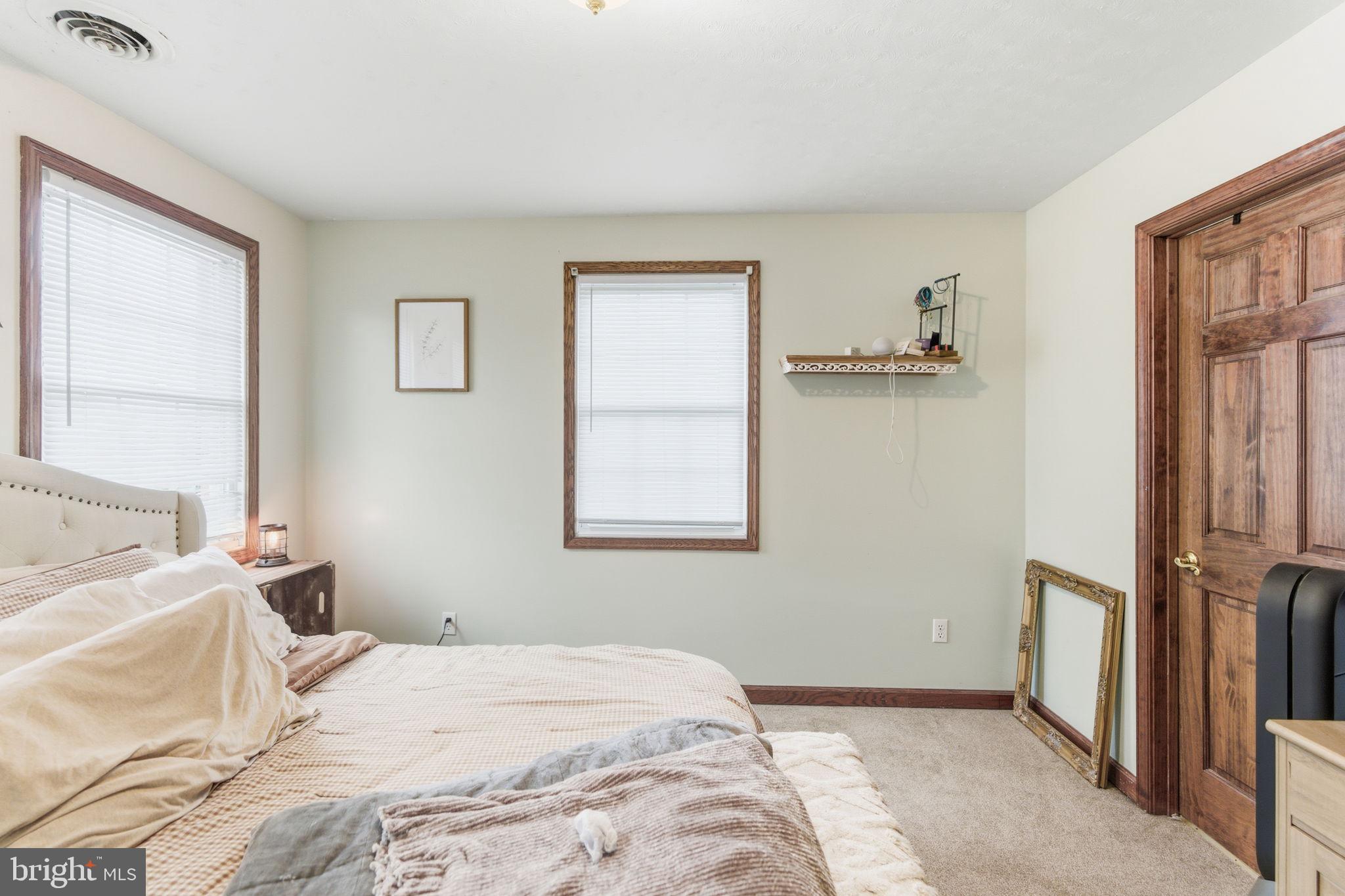 DRY RUN ACRES - Residential