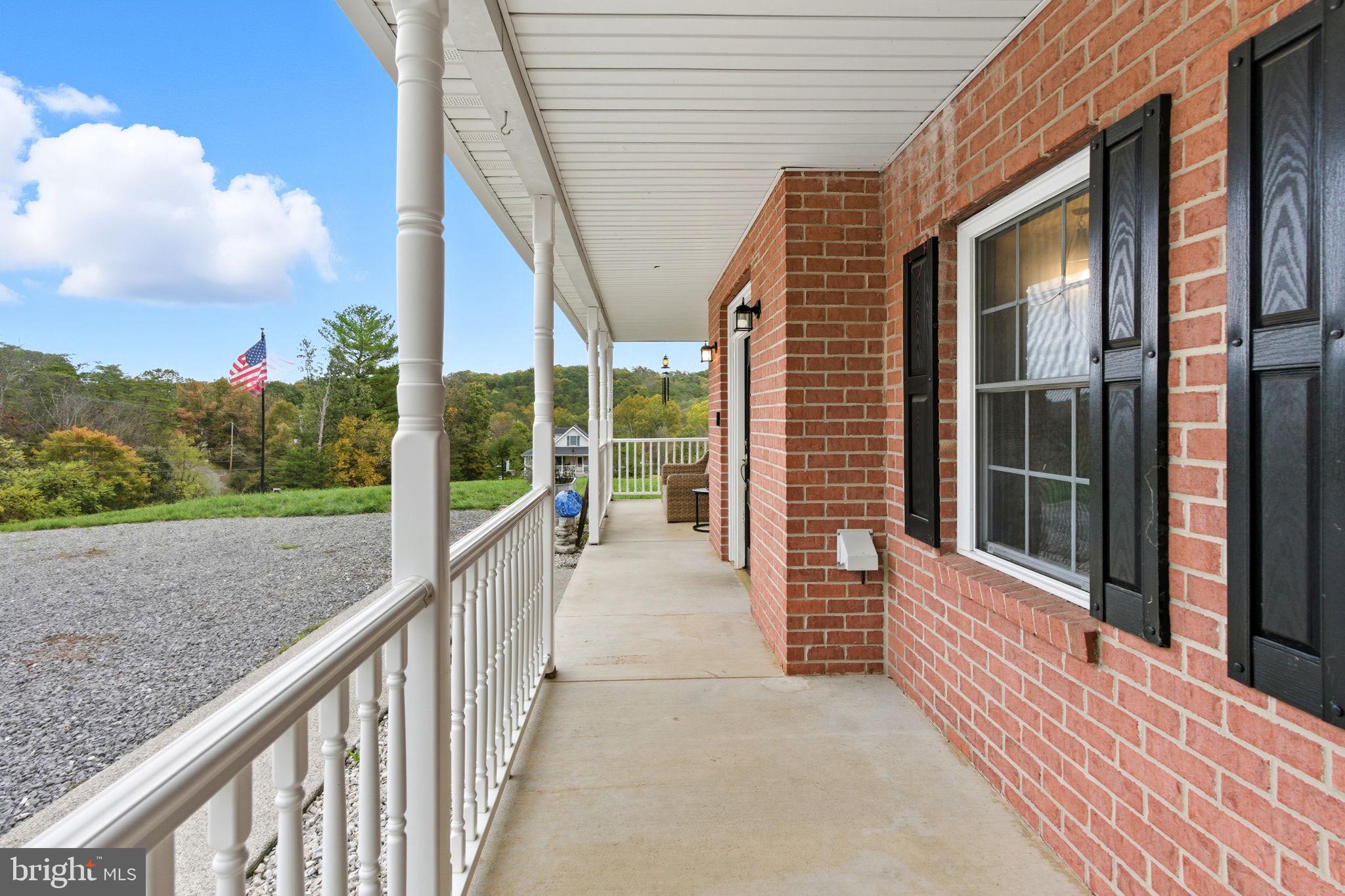 DRY RUN ACRES - Residential