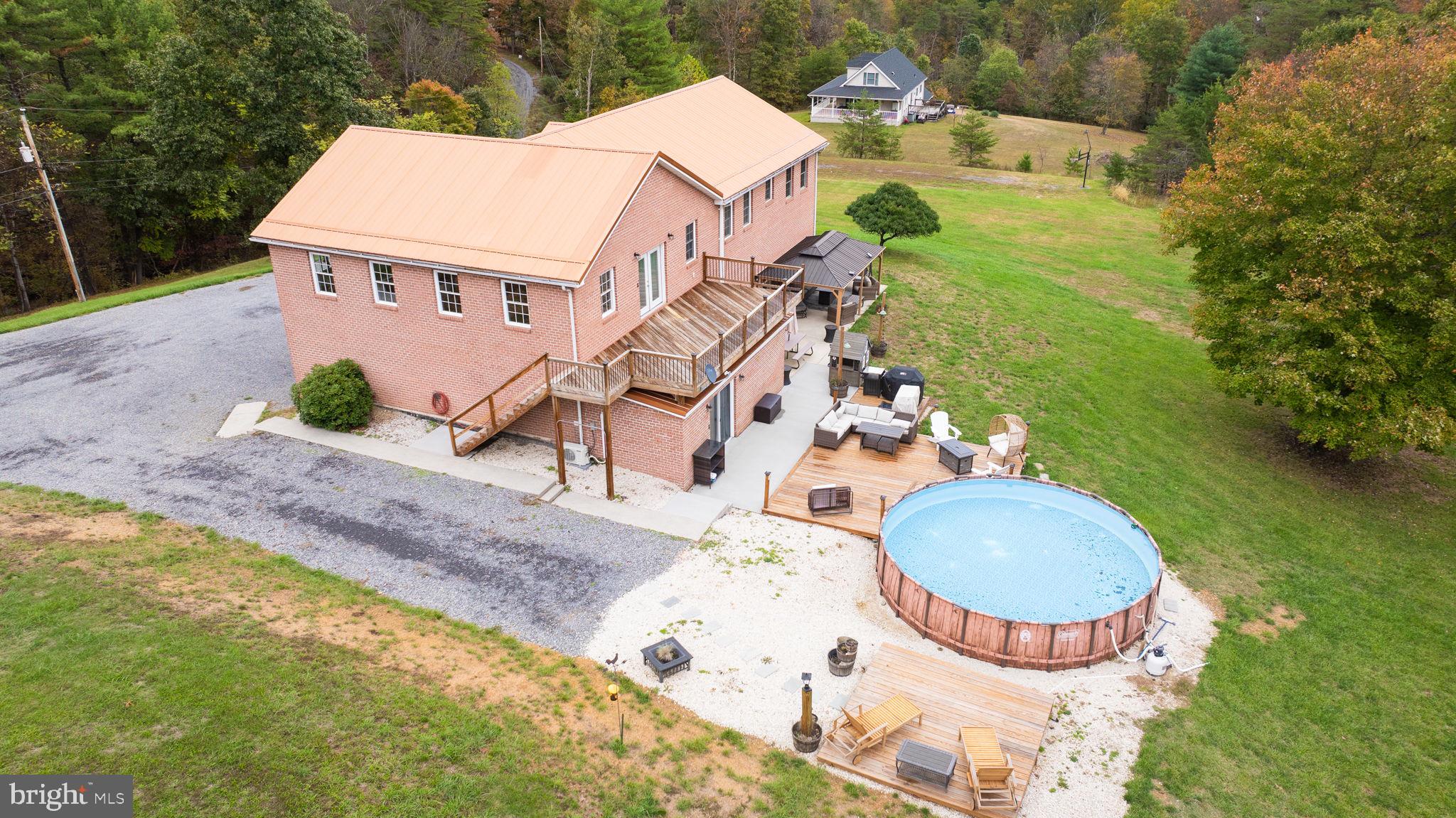 DRY RUN ACRES - Residential