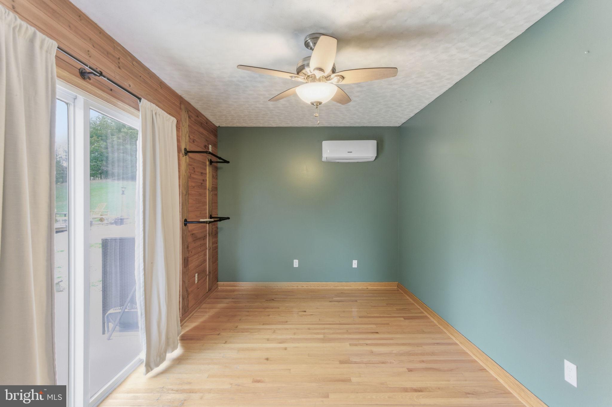 DRY RUN ACRES - Residential