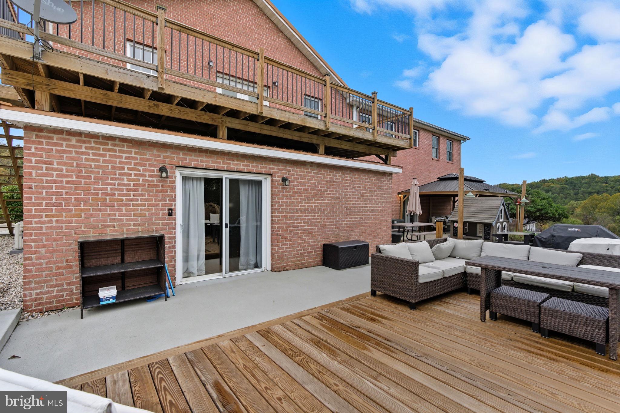 DRY RUN ACRES - Residential